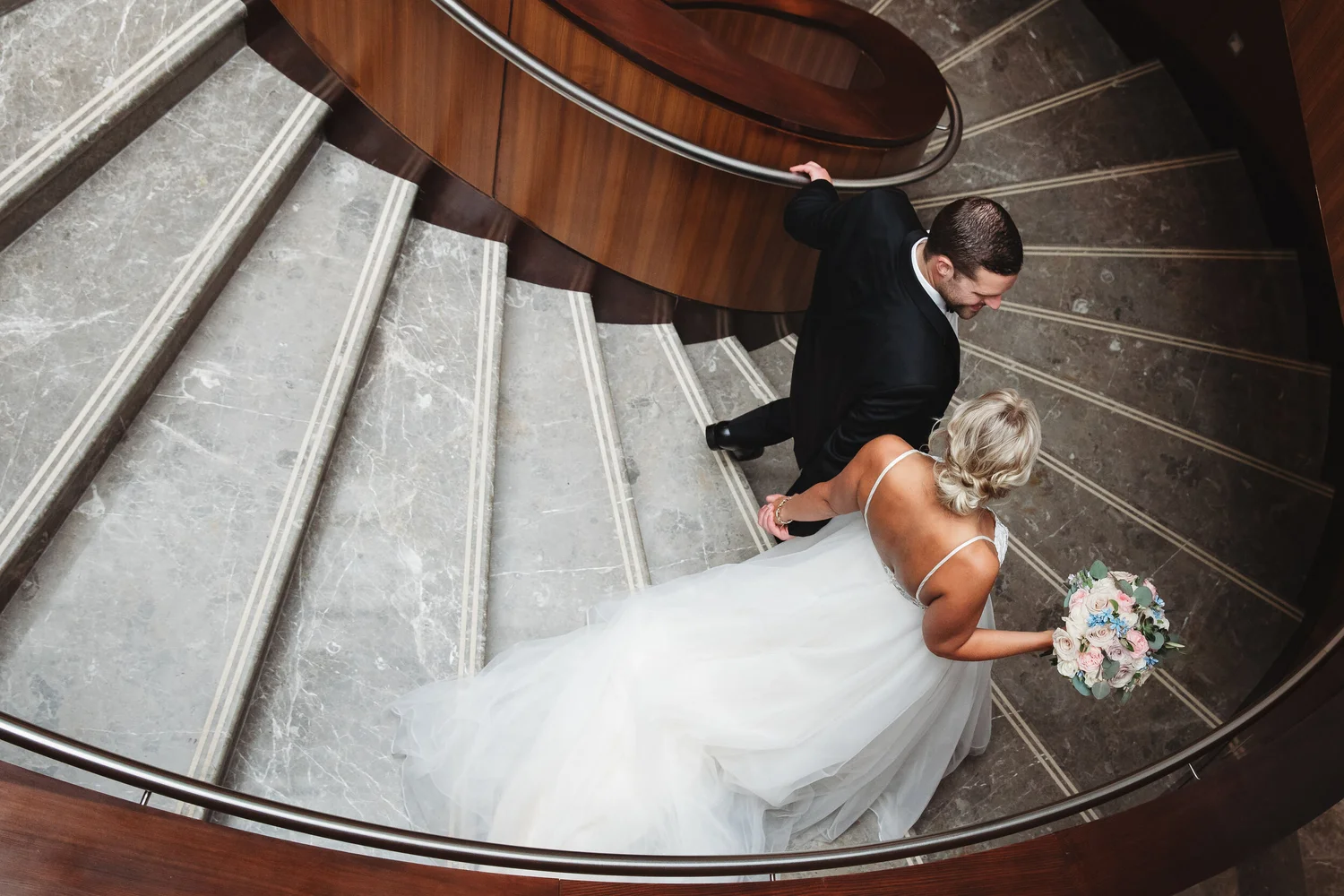 La Jeune Mariee real bride Hillary wedding day details.