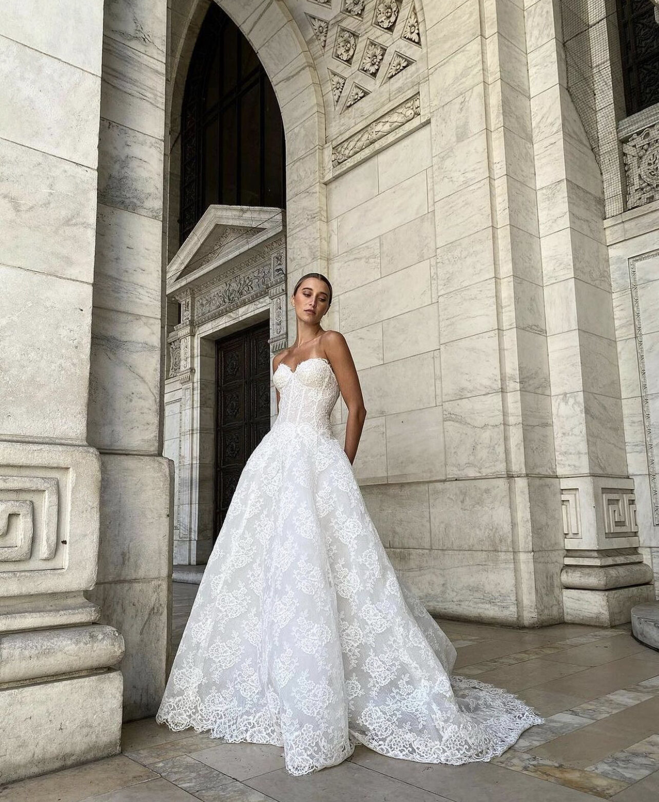 Monique Lhuillier Spring 2022 Bridal Collection.