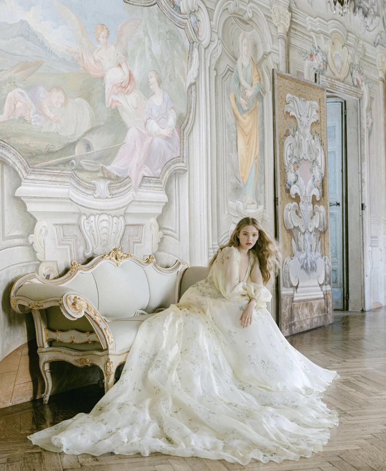 Monique Lhuillier Spring 2022 Bridal Collection.