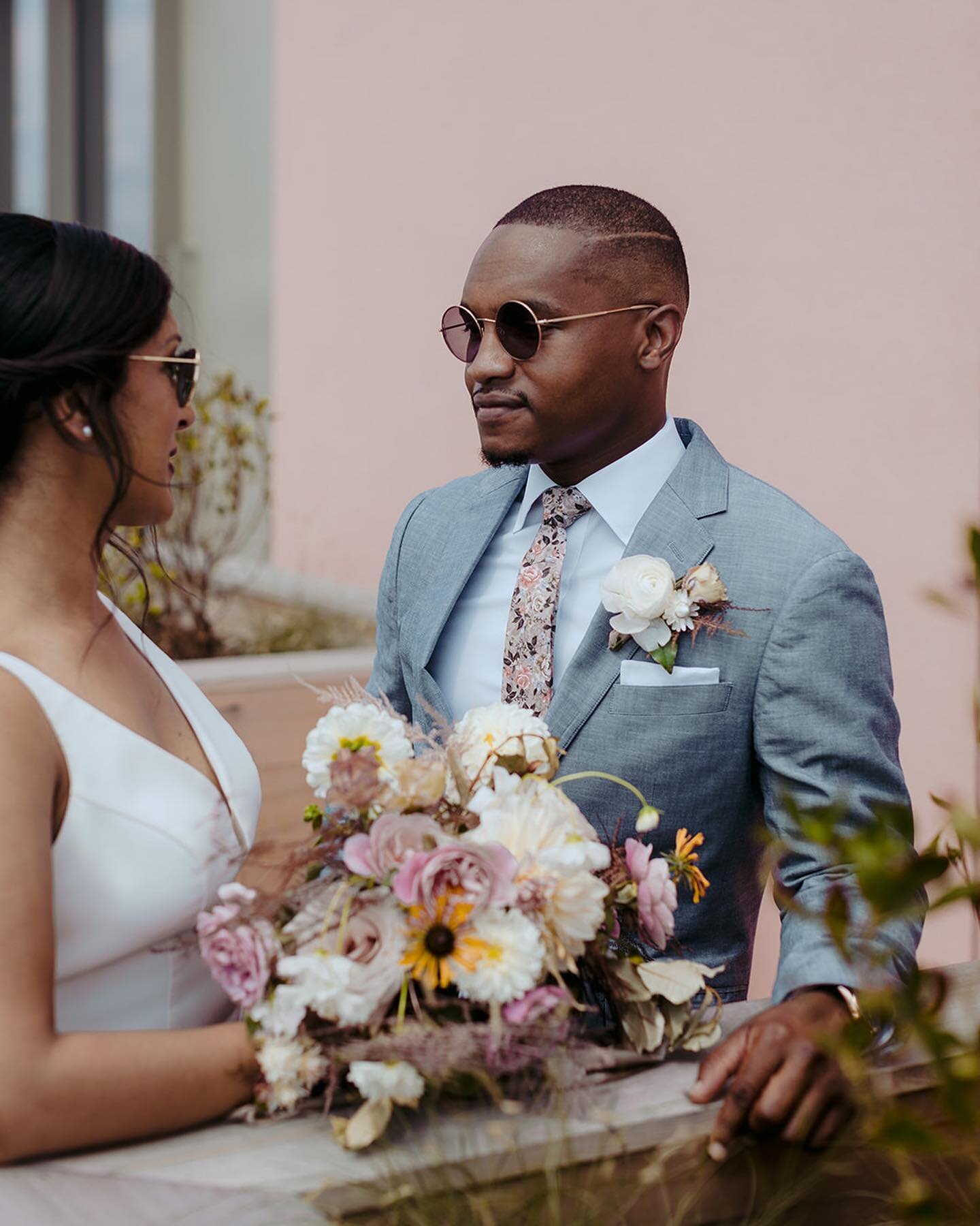 Y&rsquo;all. 2021/2022 couples have not 👏🏼 come 👏🏼 to 👏🏼 play! 👏🏼
I&rsquo;ve been working on so many amazing design concepts with killer vendor teams. SO READY!😍

Photography: @bettyclicker 
Venues: @quirkhotelcva @quirk_gallery_cville 
Vide