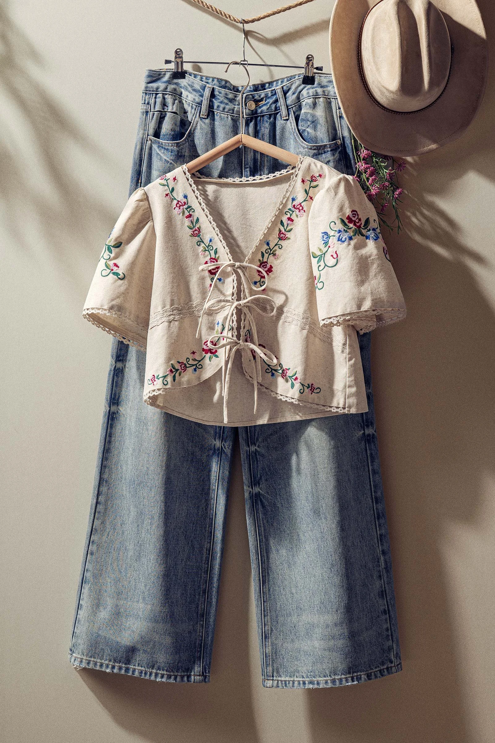 FLORAL_EMBROIDERED_CROP_BLOUSE.jpg