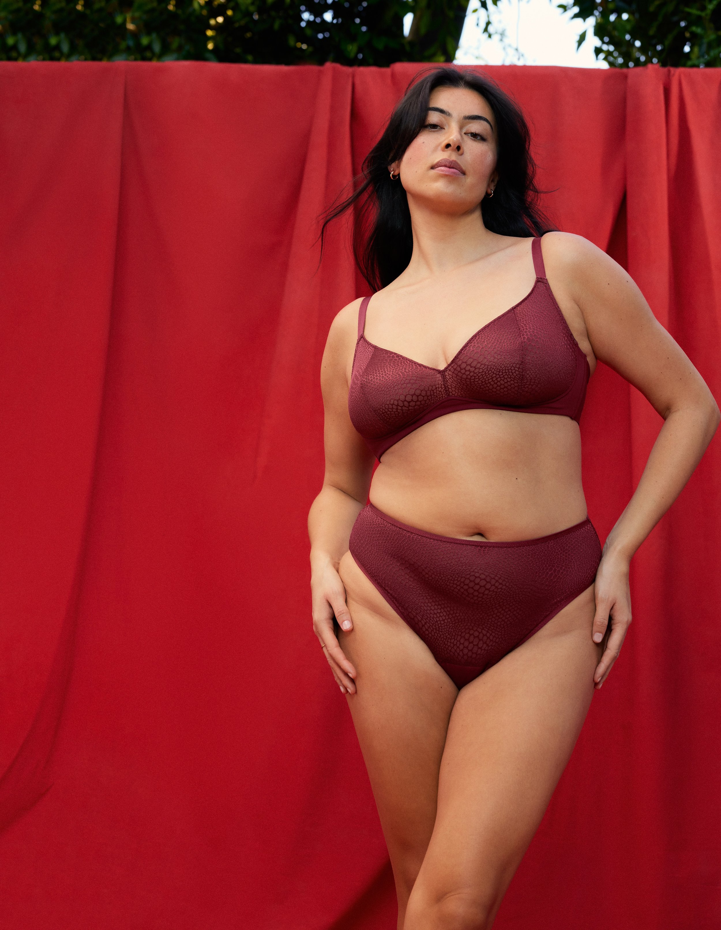 Knix_OnFig-Lifestyle_Holiday 2024_Studio Set_Gossamer Lace Bra-Dark Cherry_LP Gossamer Lace French Cut-Quintessential Sleep Set-Dark Cherry-Ivory_4772 copy.jpeg