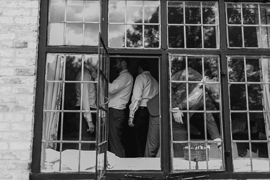 Notley-abbey-buckinghamshire-england-wedding-abi-q-photography--117.jpg