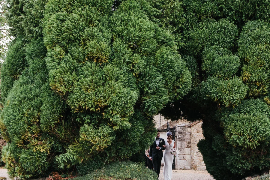 Notley-abbey-buckinghamshire-england-wedding-abi-q-photography--144.jpg
