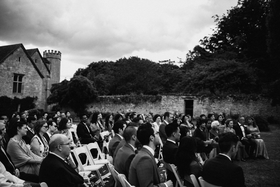 Notley-abbey-buckinghamshire-england-wedding-abi-q-photography--148.jpg