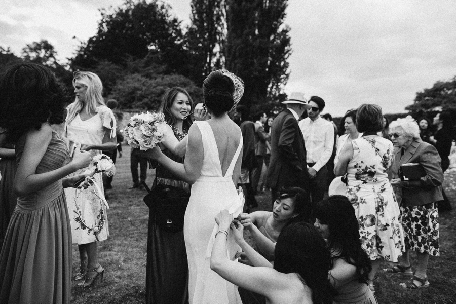 Notley-abbey-buckinghamshire-england-wedding-abi-q-photography--162.jpg