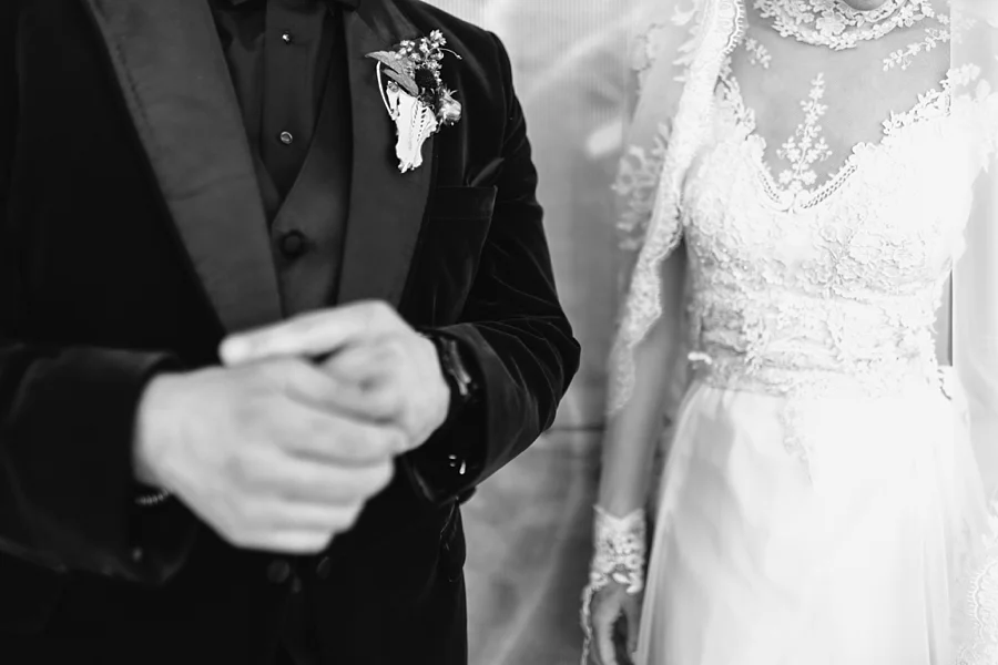 Hotel-Zeppelin-Mission-Dolores-Church-16th-Street-Station-Oakland-San-Francisco-wedding-Abi-Q-photography-_0195.jpg