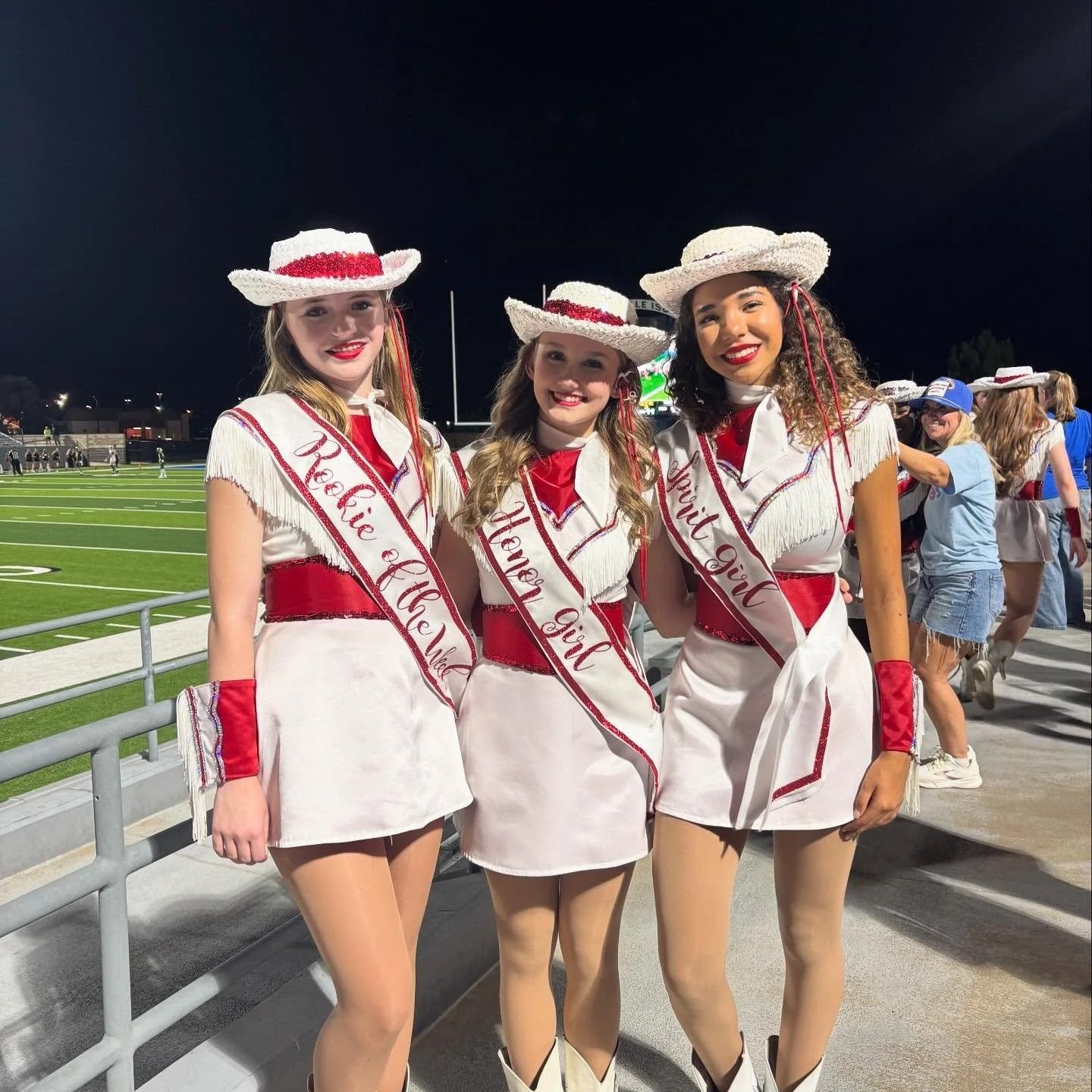 Sydney Taylor, Sydney Wallis, Sophia Guerra
