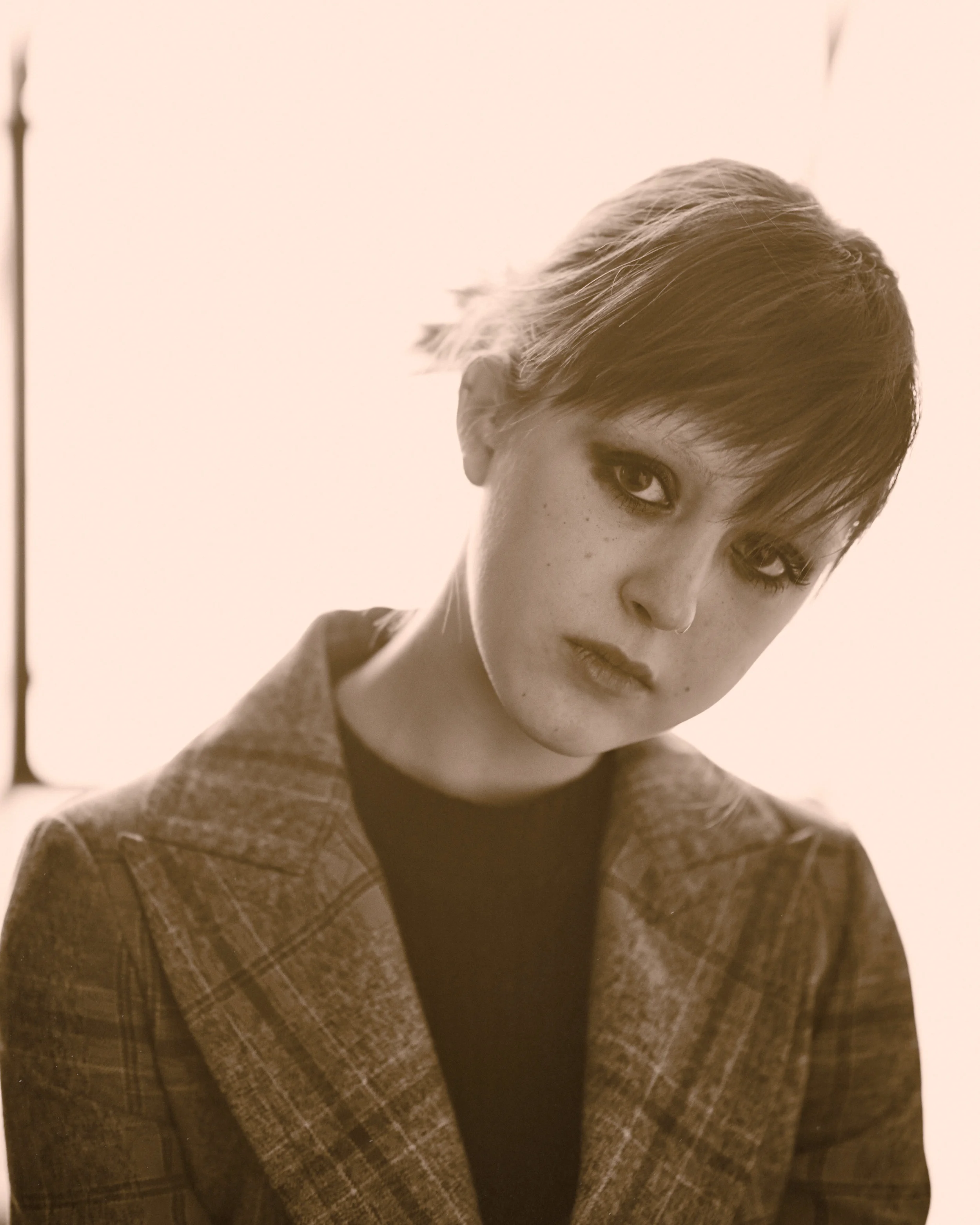 012716_HEROES MODELS10063 1.jpg