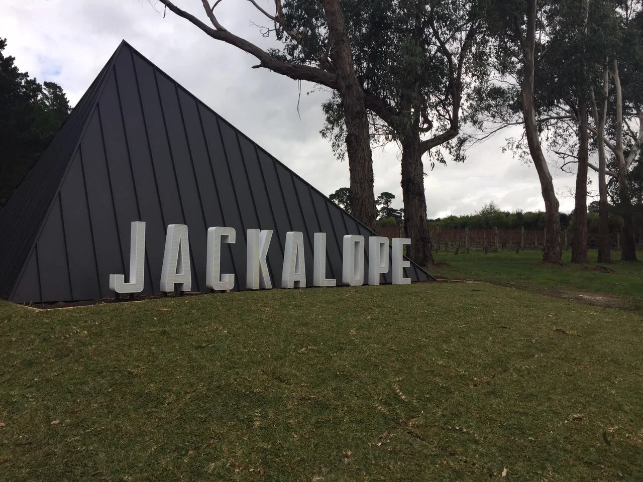 The Peninsula takes top hotel award