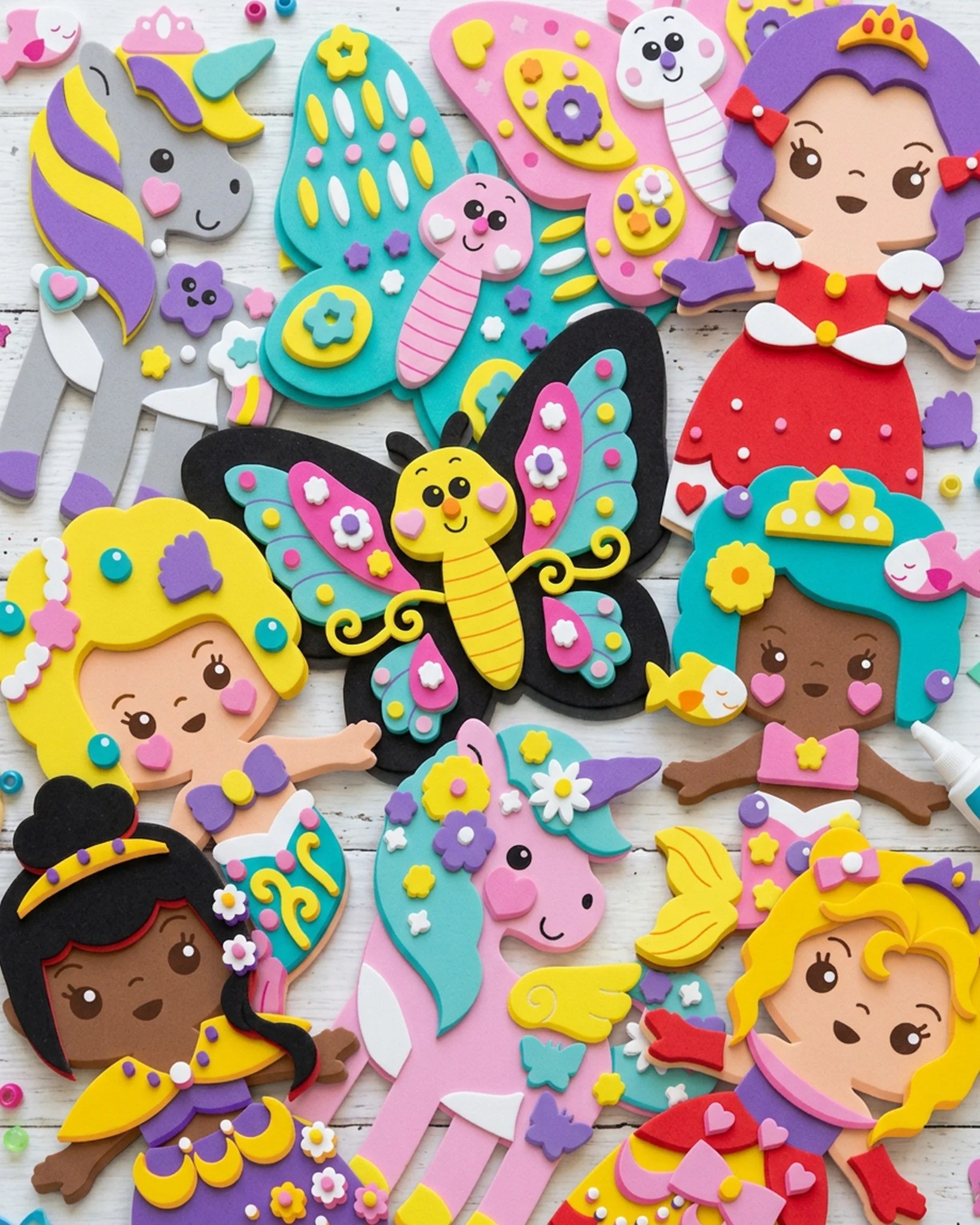 🎨 CREATE, DECORATE &amp; HAVE FUN! ✨🎨
Let little imaginations run wild with our Foam Decorator Sets! 💕🦄🧜&zwj;♀️🦋👑
A fun and easy craft activity for kids, with everything they need to create their own colourful foam characters and decorations!
