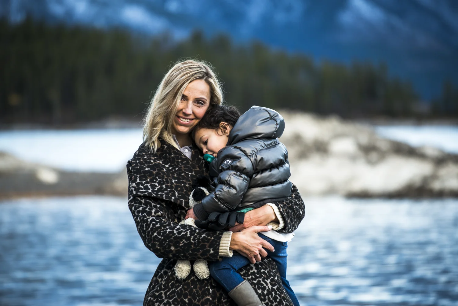 Rachel, Miraj & Charlotte's family photography session at Lake Minnewanka in Banff National Park.