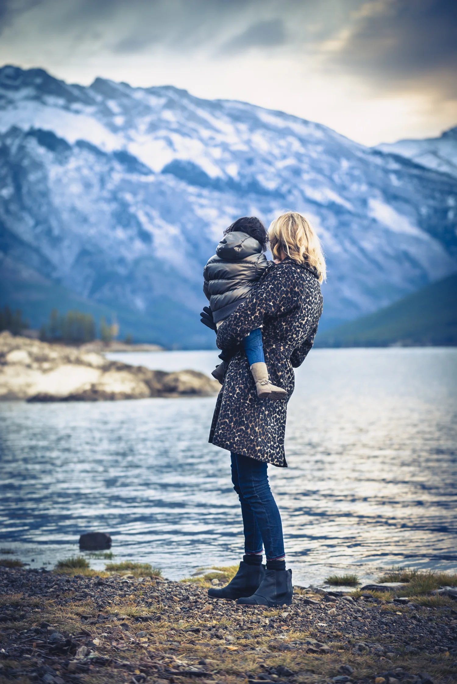 Rachel, Miraj & Charlotte's family session at Lake Minnewanka in Banff National Park.