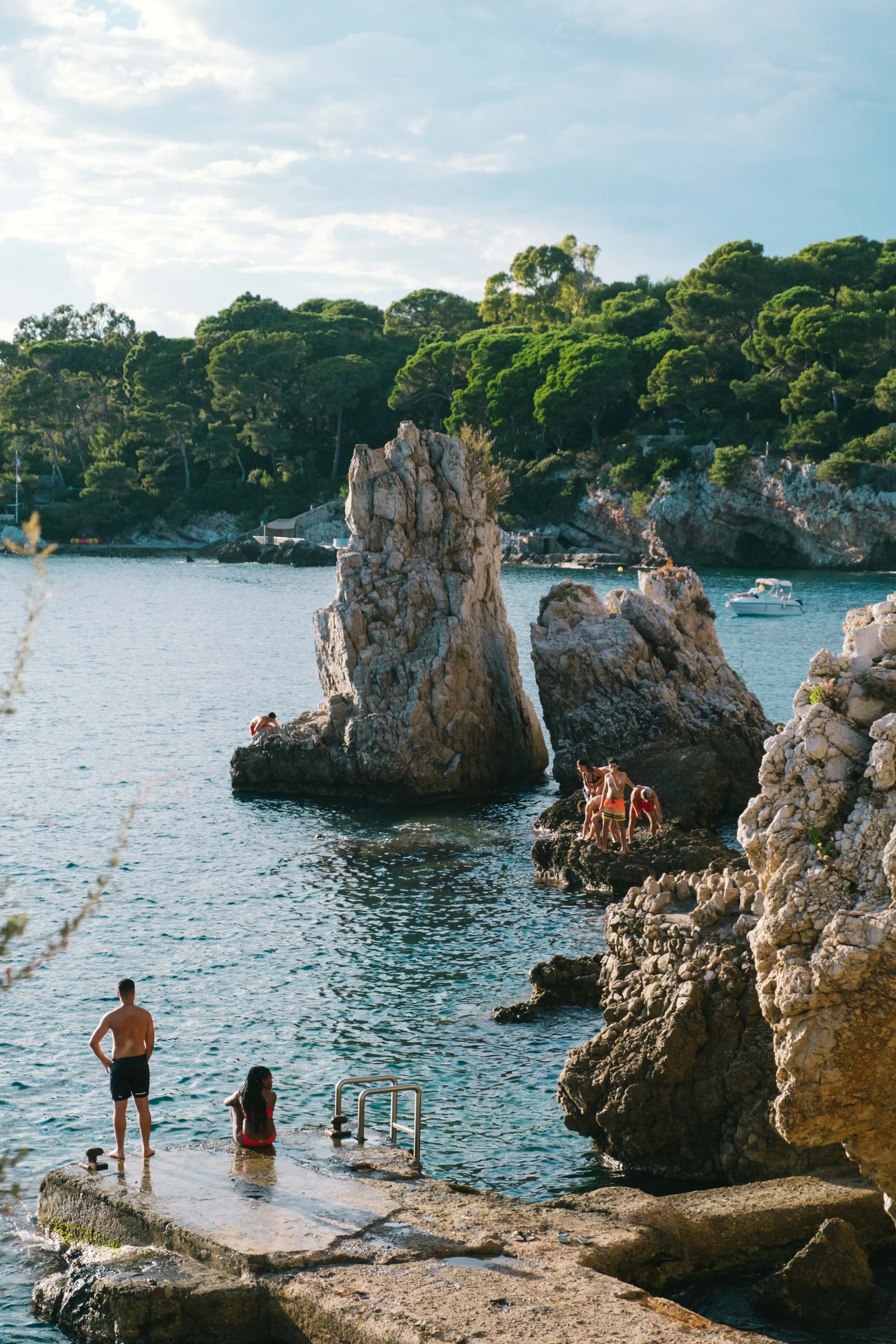 Baie des milliardaires — VIA TOLILA