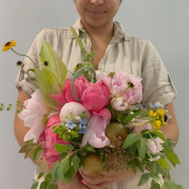Cheers to infinite love, my beautiful newlyweds! Incredibly grateful to be part of this union, especially during pride month! #Floriconventoflowers #floriconventobridal #pride #lgbtqa #weddingflorist #weddingflowers #bridesbouquet #corsage #boutonni&
