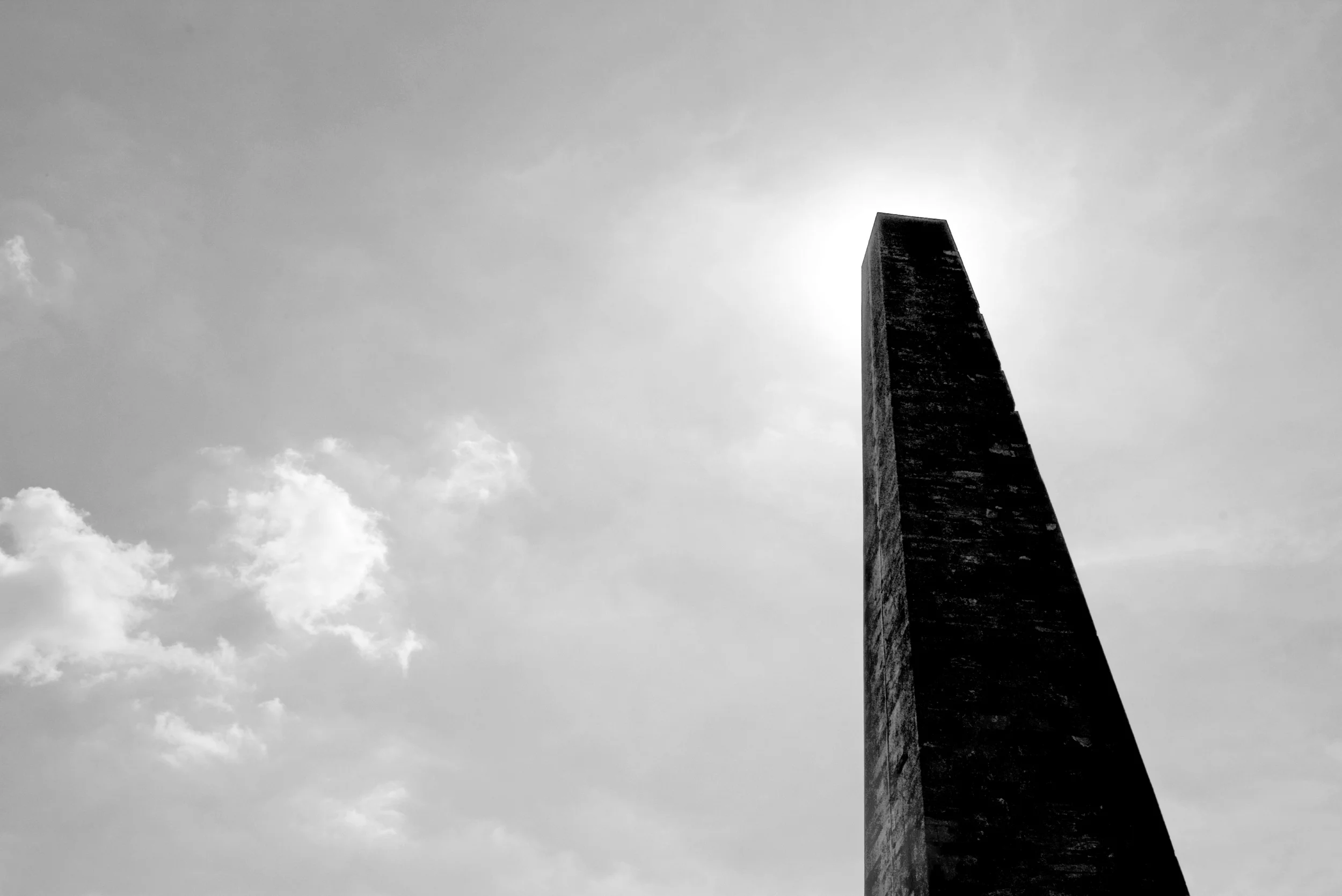 alterna-obelisk_right.jpg