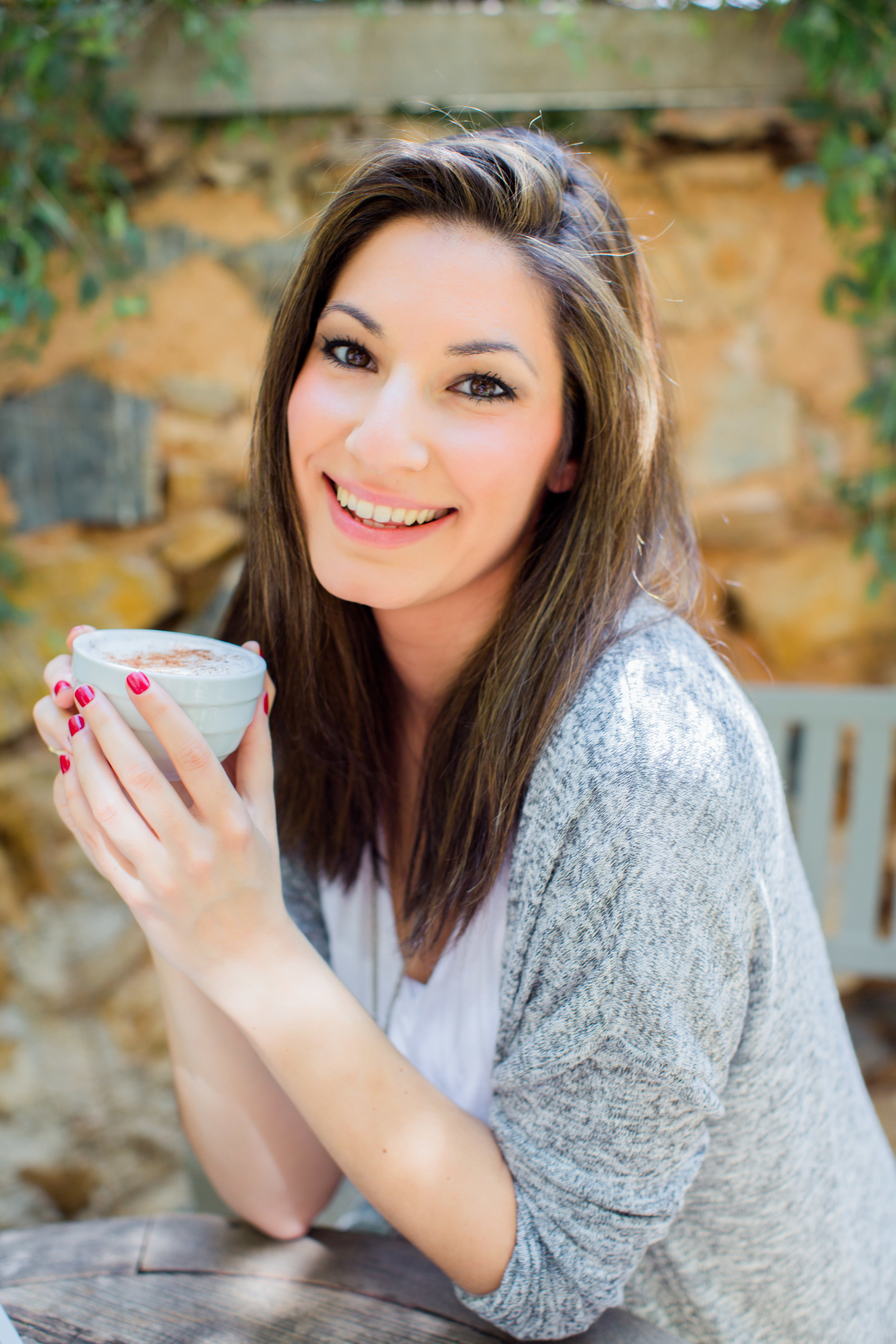 Maria Carras Headshot.jpg