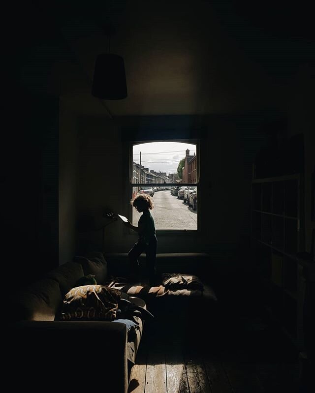 My man and the pigeon #🦆
&bull;
Pimlico, Dublin, Ireland.

#FlattenTheCurve 
#DublinStreets 
#Ireland