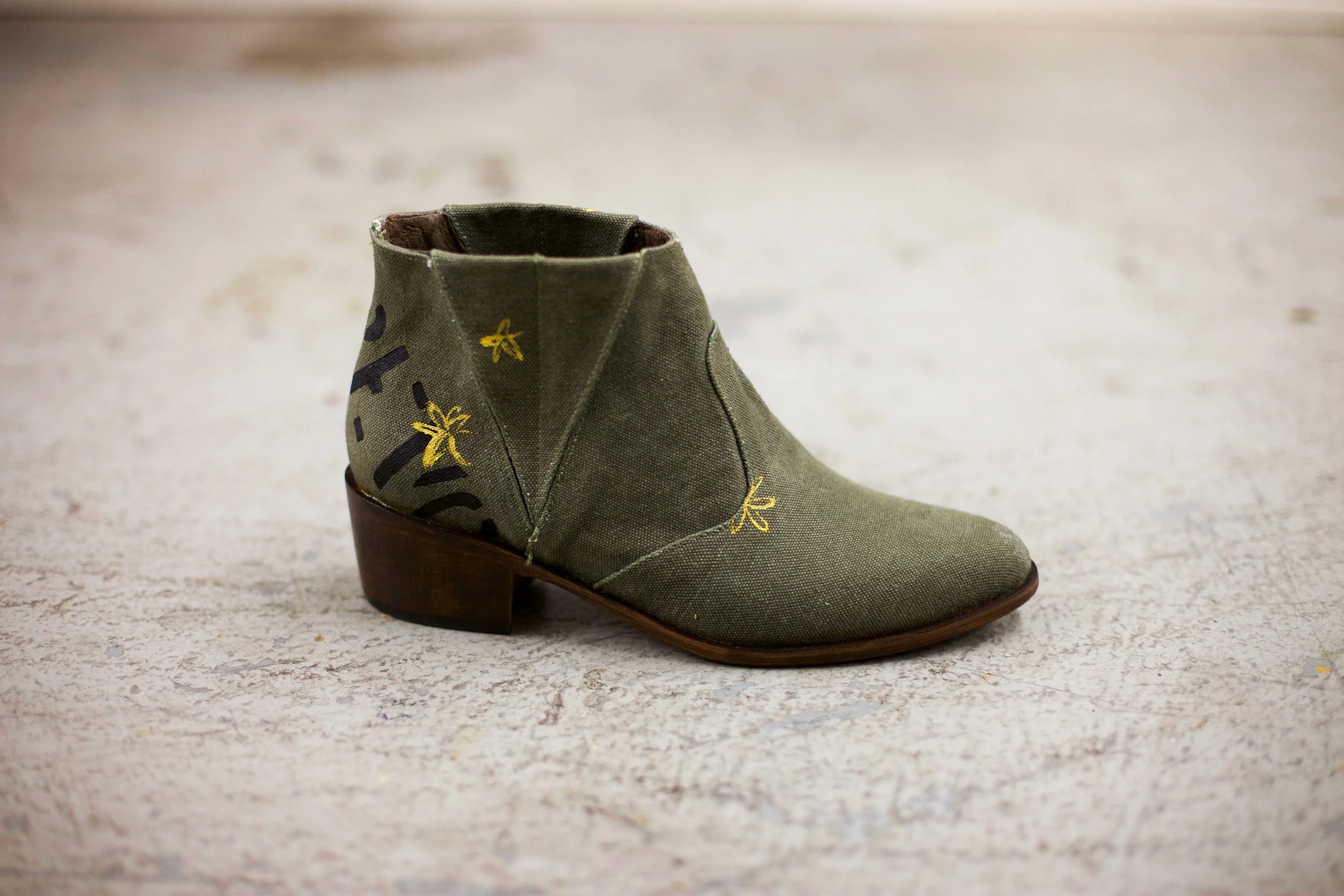 Chrissie Green Military Canvas a.jpg