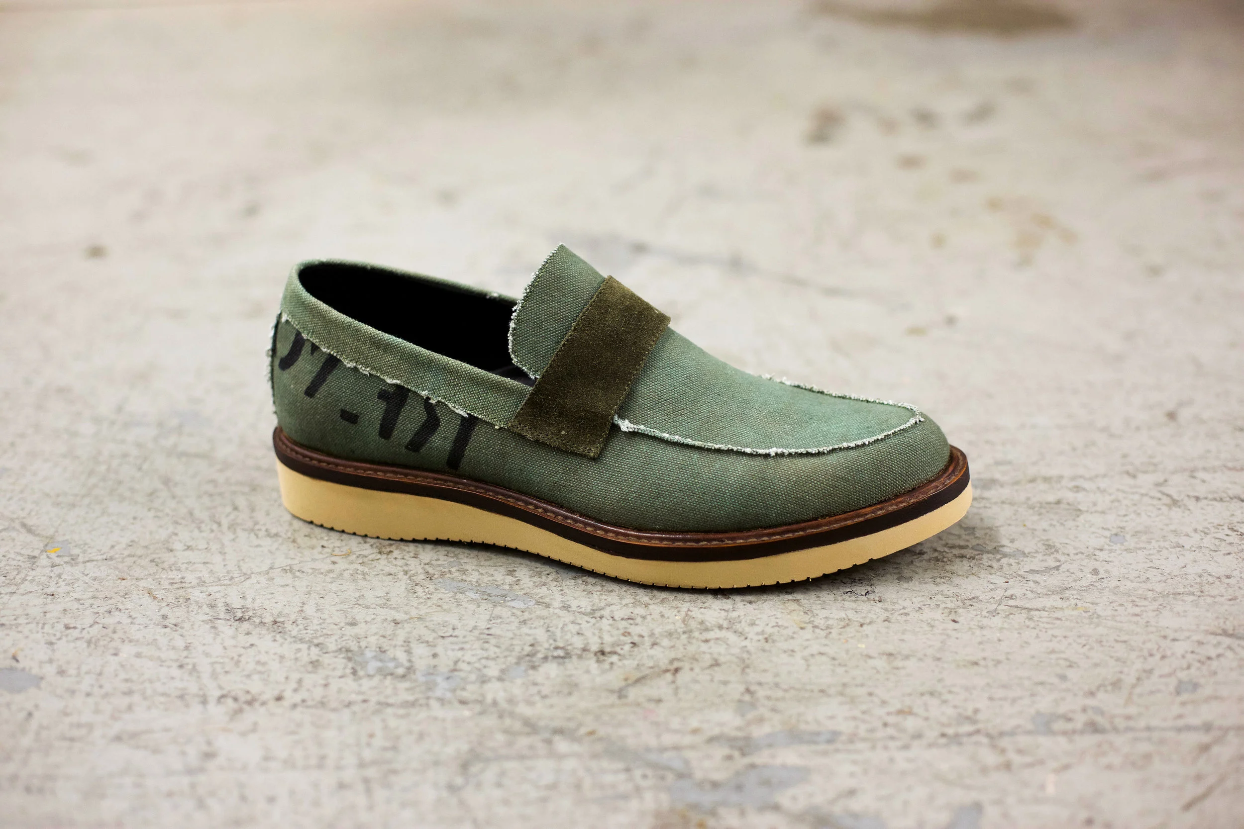 Diego Green Military Canvas b.jpg