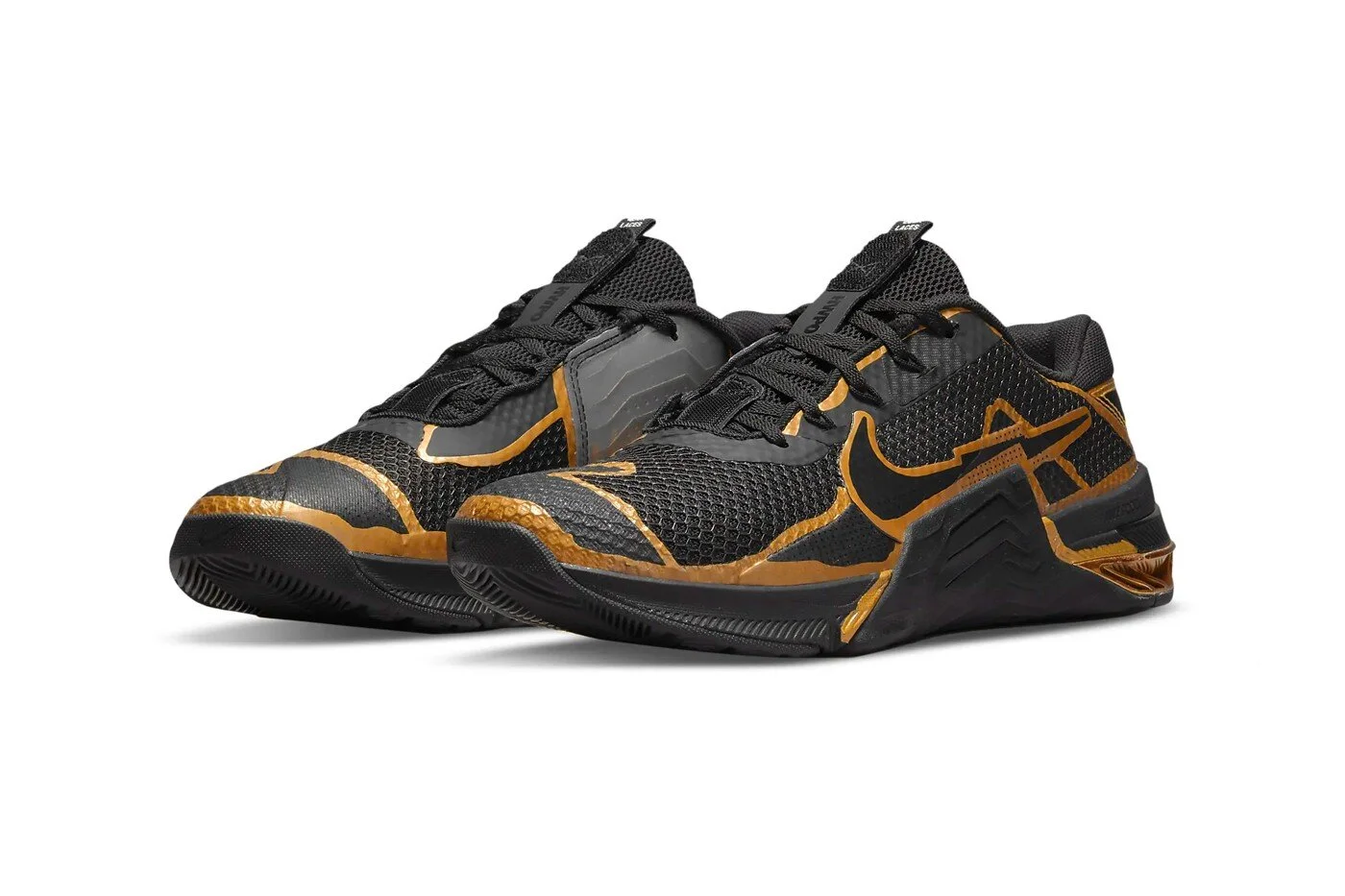 https___hypebeast.com_image_2021_07_nike-metcon-7-mat-fraser-pe-training-shoe-da8103-007-release-info-003.jpg
