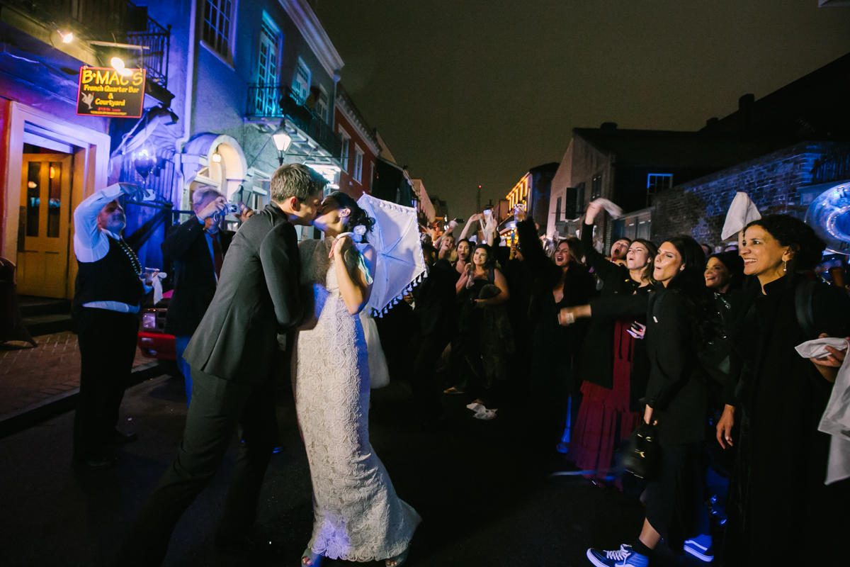 New Orleans weddings second line