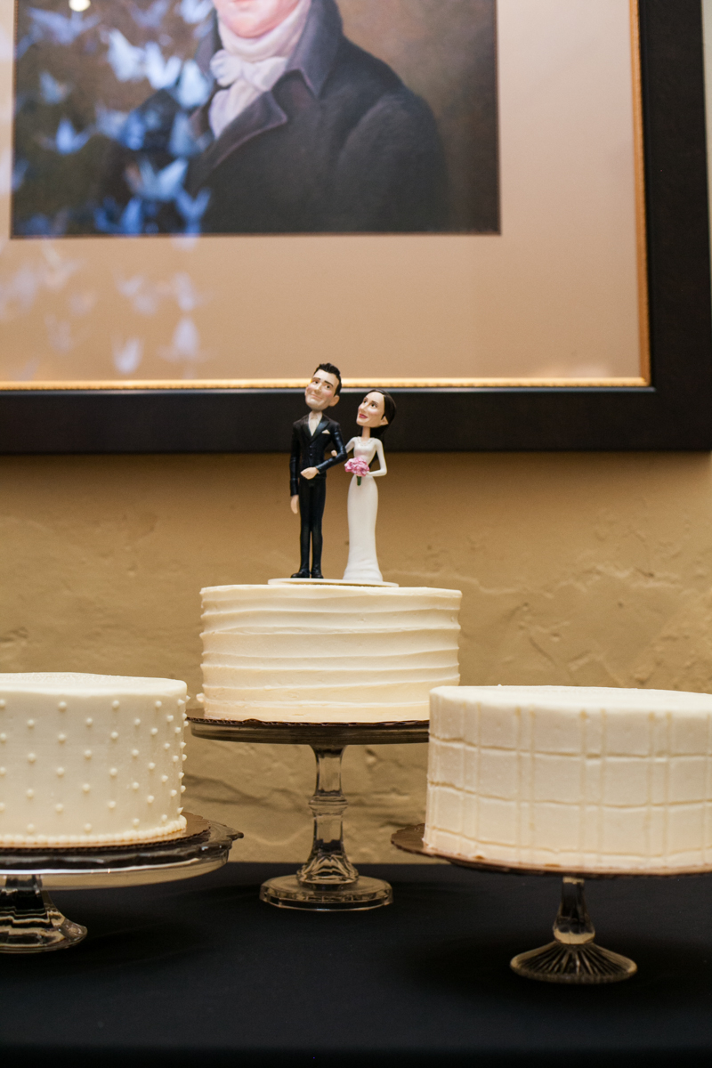 New Orleans weddings cake