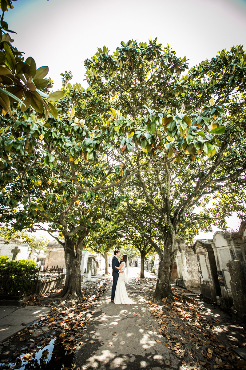 bride and groom uptown new orleans