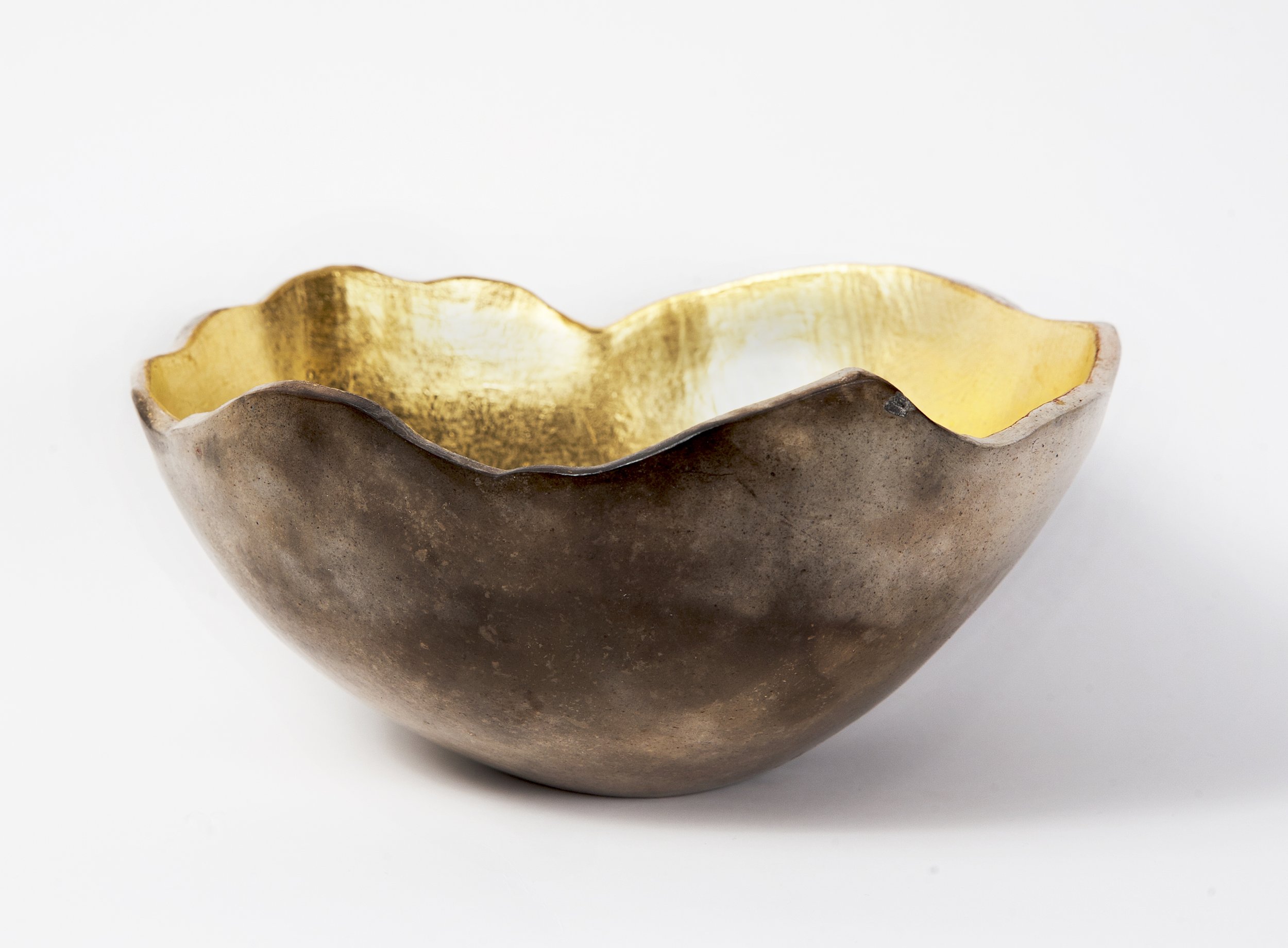 07.Syma_Covello Pot of Gold_2023_smoke-fired clay with 24k gold leaf_3x6.5x6.25 inches_$800.jpg