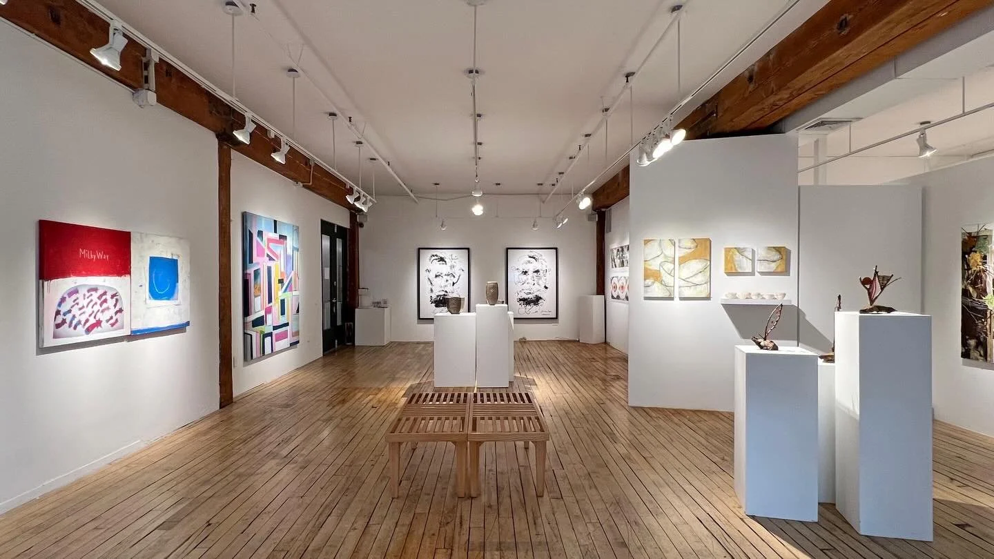 Last days to see Winter Mix before it closes at 5pm on Tuesday, February 3rd! 

#carterburdengallery #groupshow #chelseagalleries
