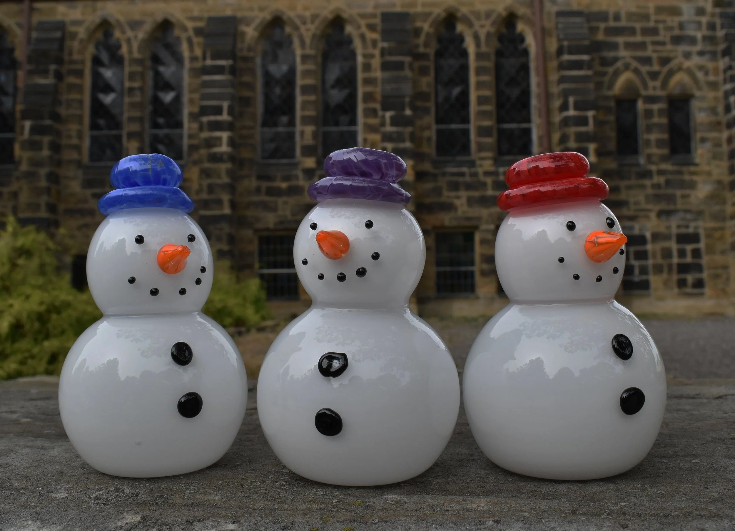 snowmen group dark.jpg