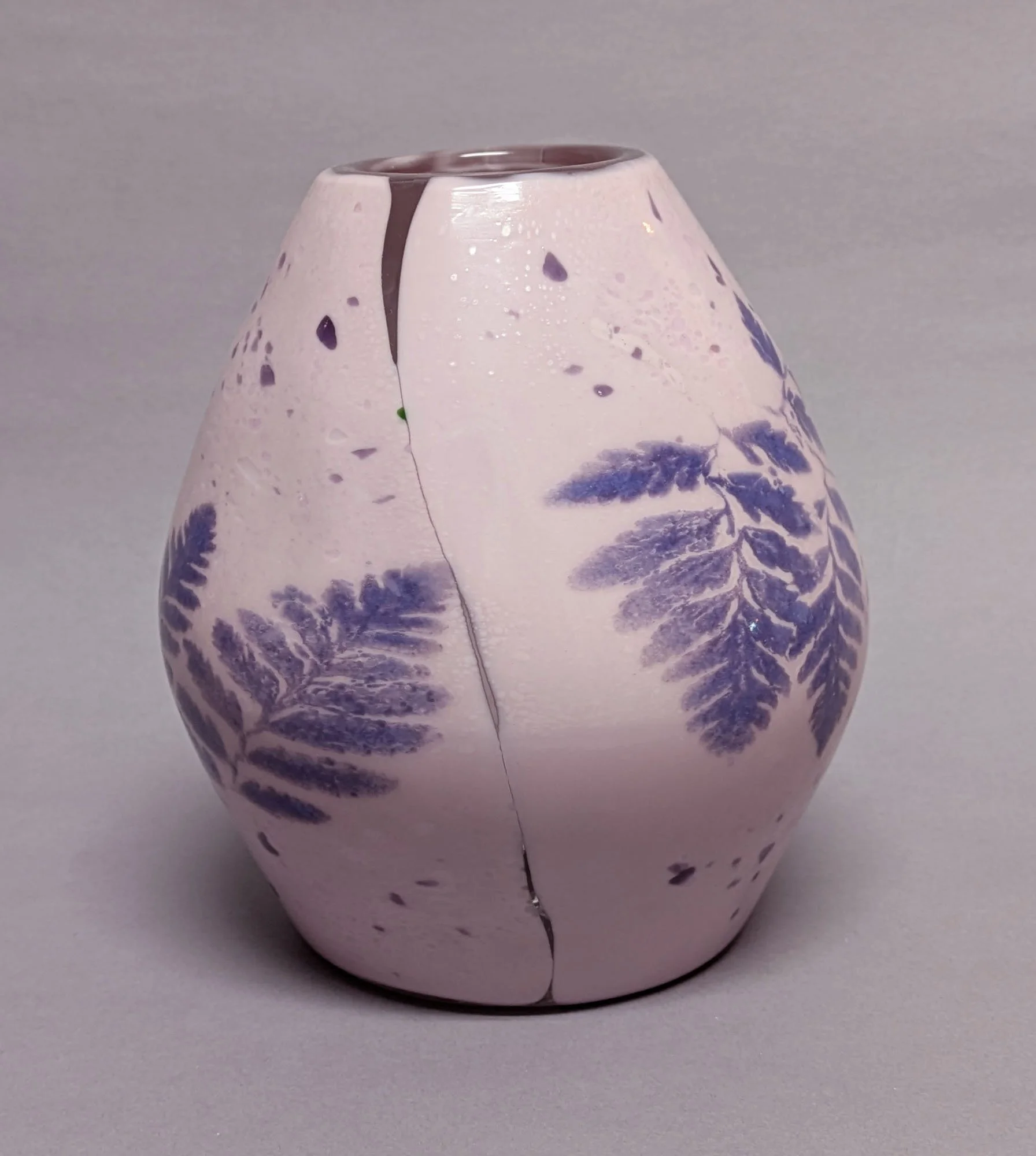 SHD lavener fern vase 26 back.jpg