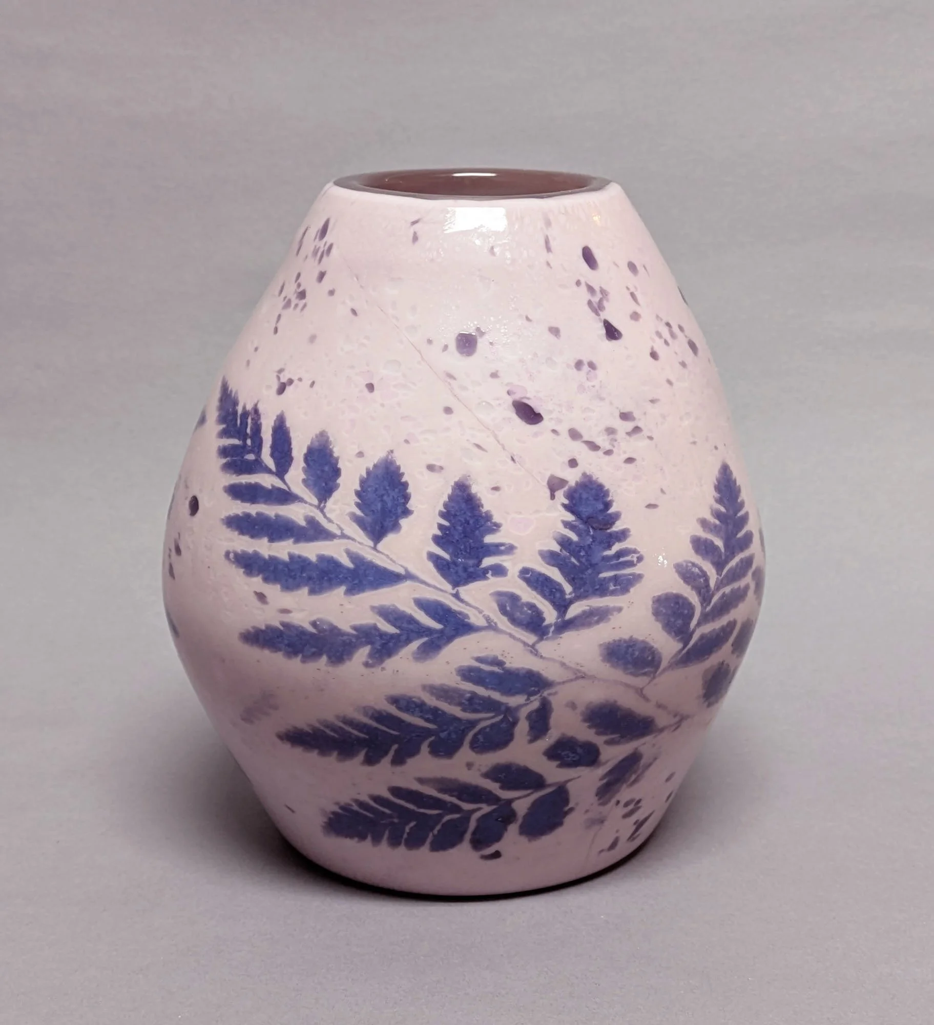 SHD lavener fern vase 26 side b.jpg