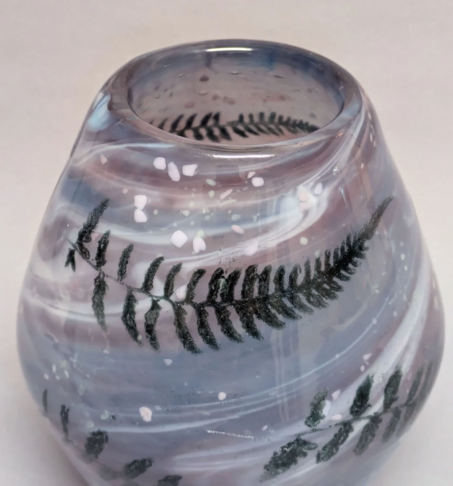 SHD swirl fern vase 26 detail.jpg
