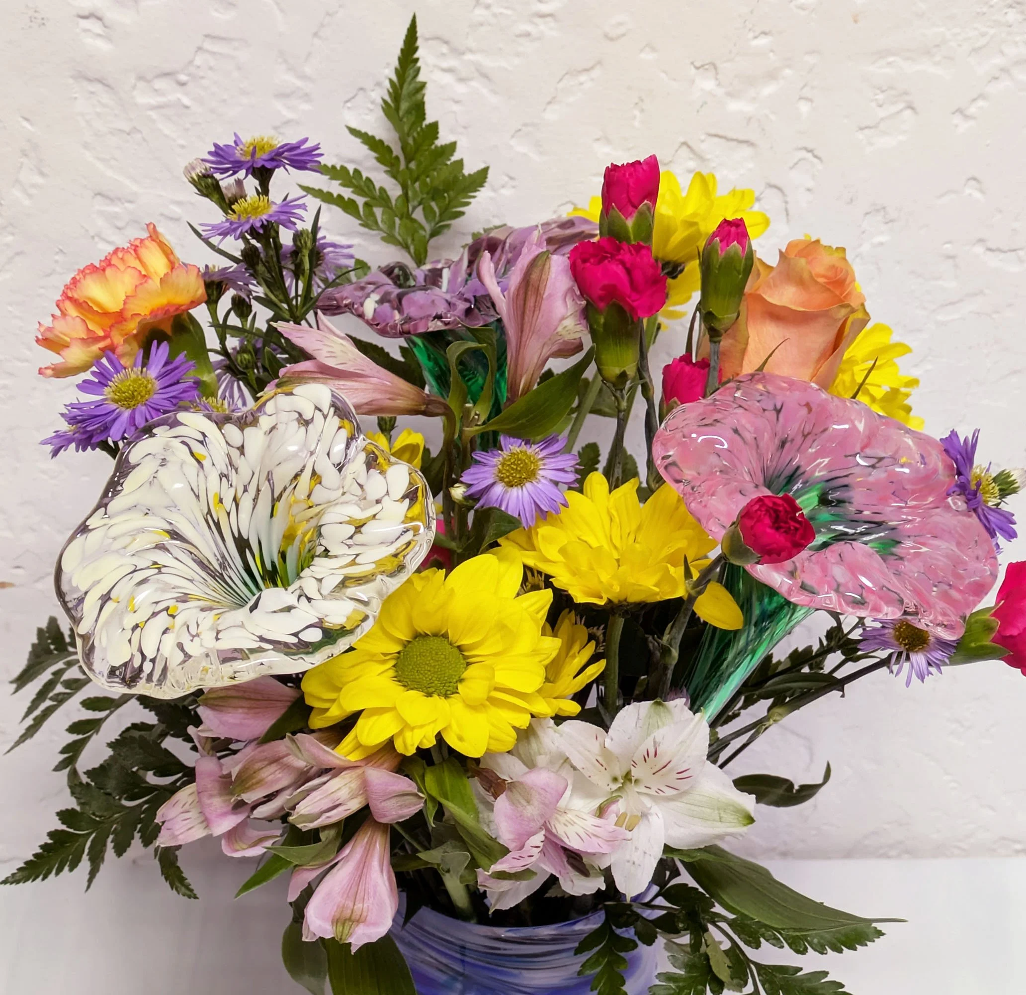 MD26 large vase close 1.jpg