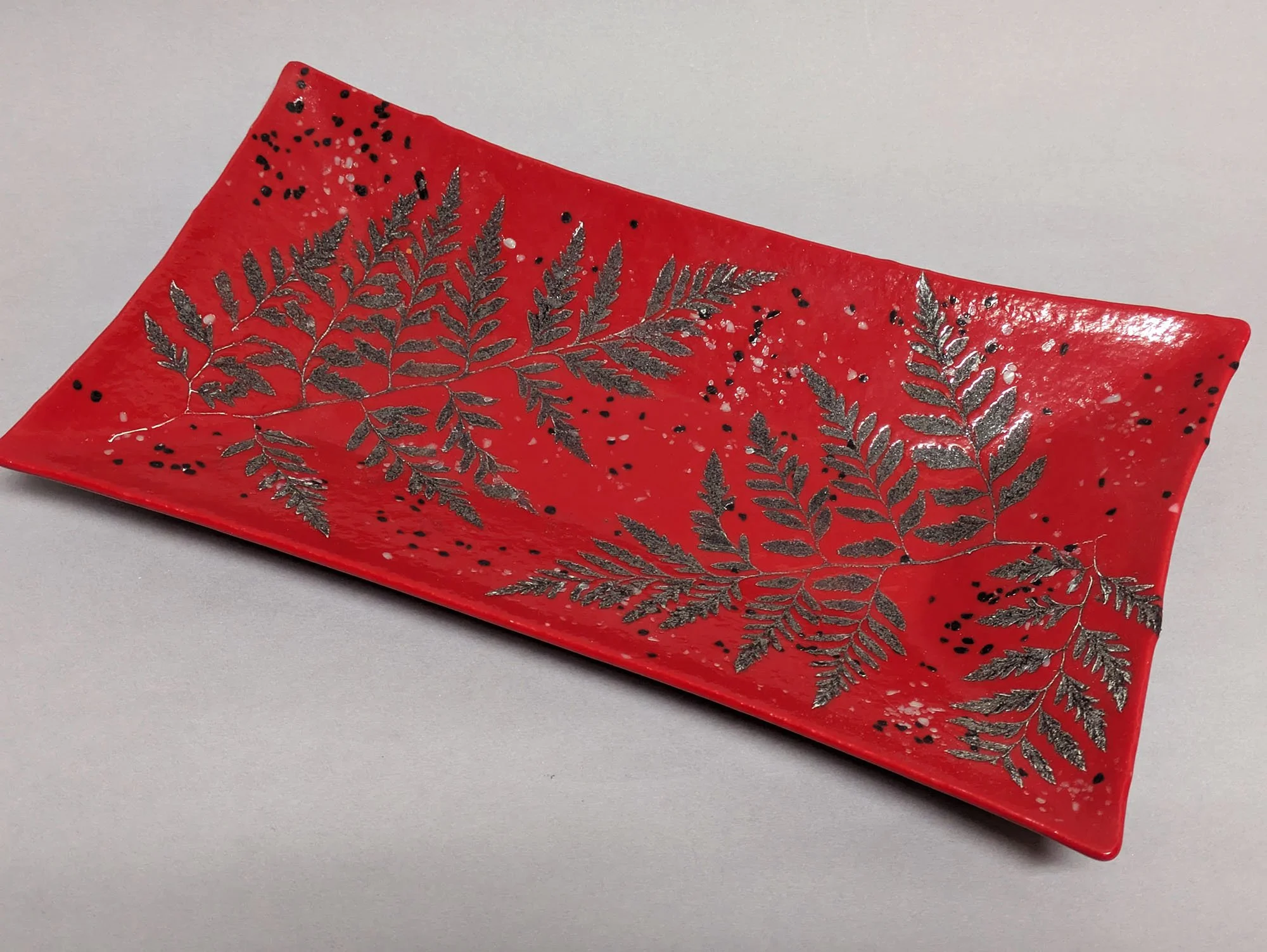SHD platter red w fern 1.jpg