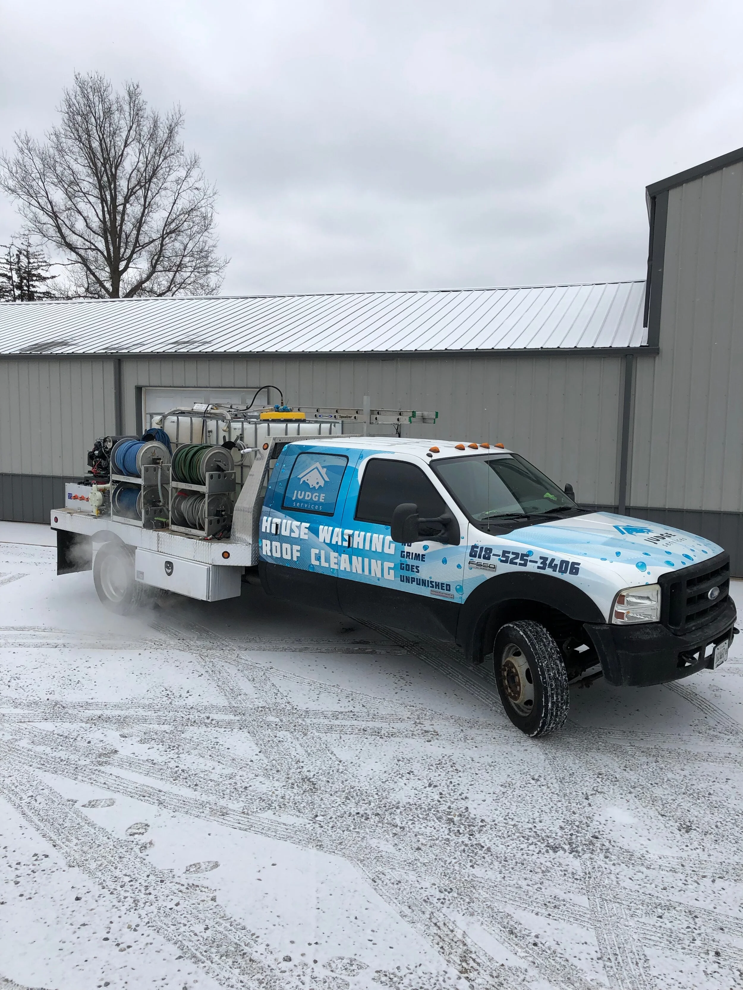 Twin 8 GPM Pressure washers