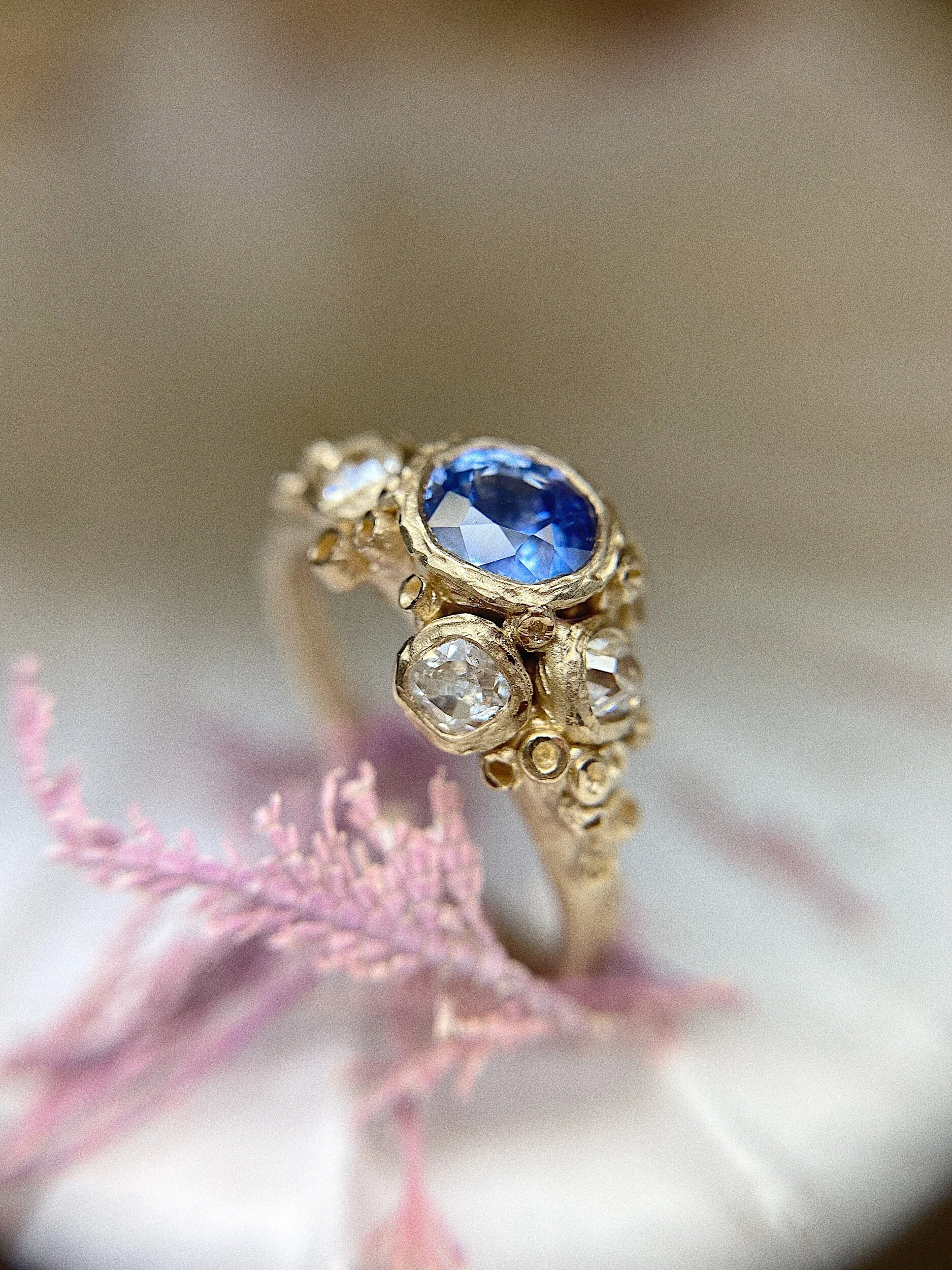 EBBEB6ED-F76B-4AB4-B710-5E89A713F808