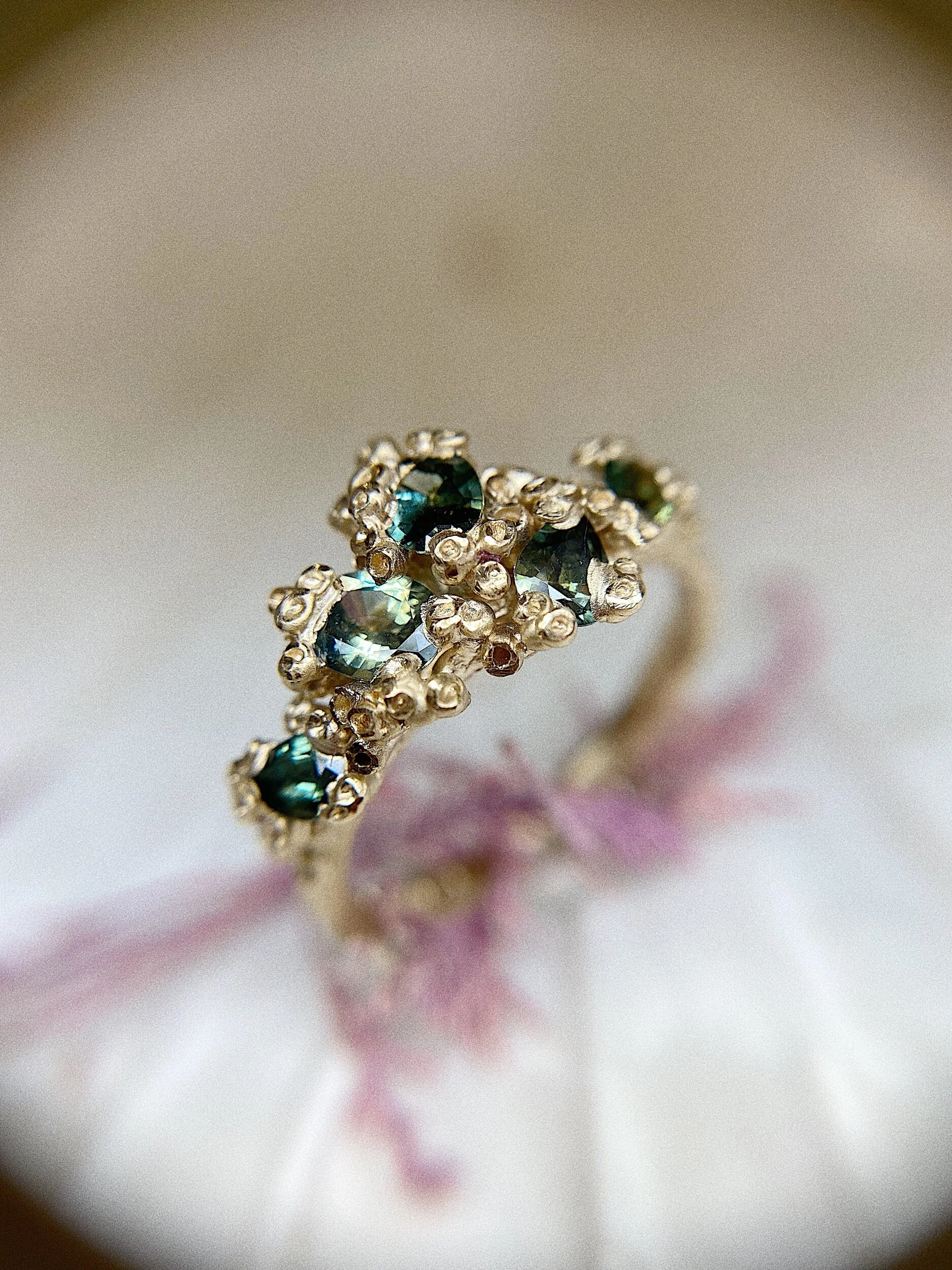 7F7D5D03-FCD9-40A1-BF22-FFA7588F024D