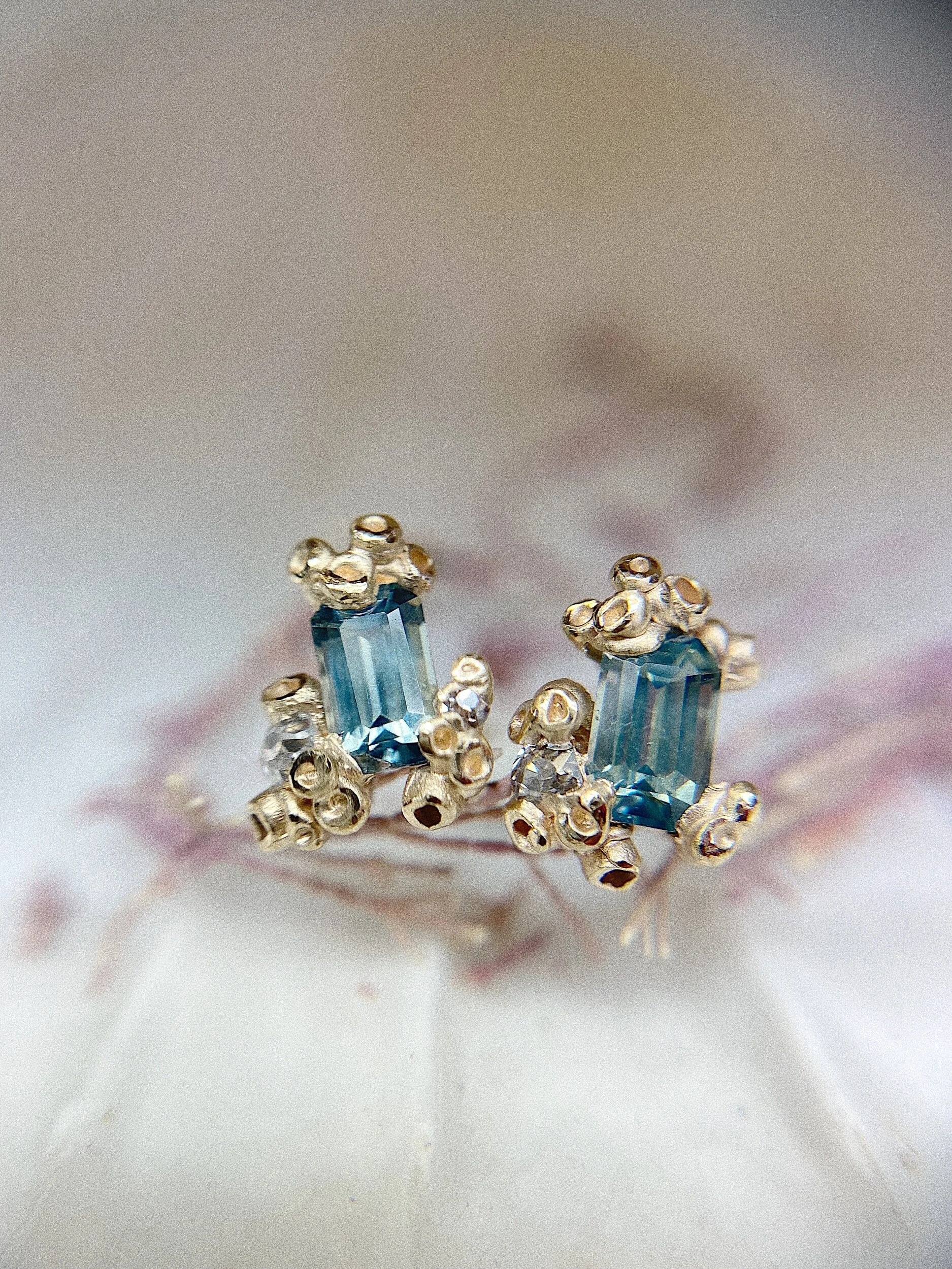 FF12BEC5-AAAC-436B-A14D-1E27D21E2A12