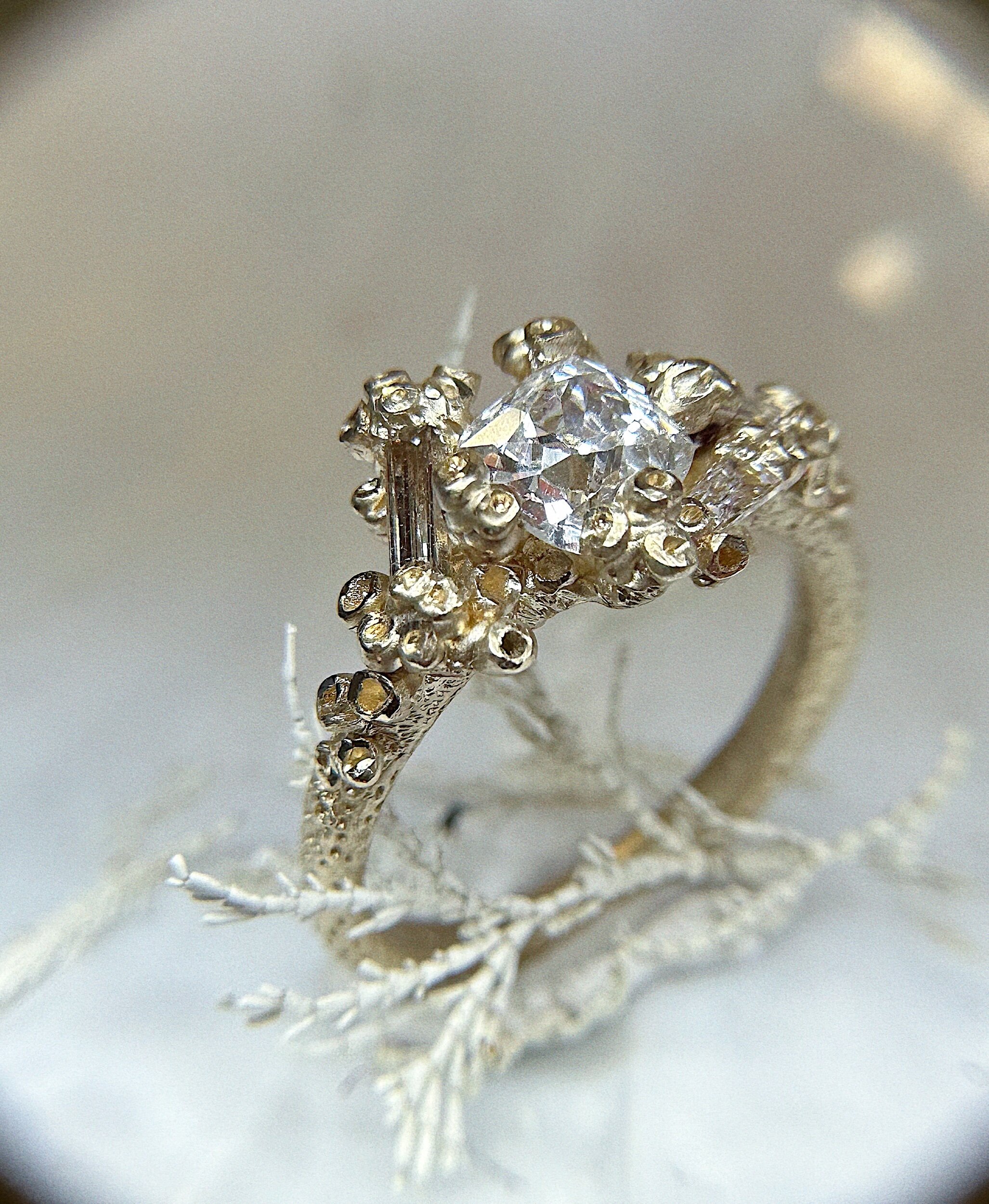 B5509146-E312-46AF-96AE-403D17831E3D