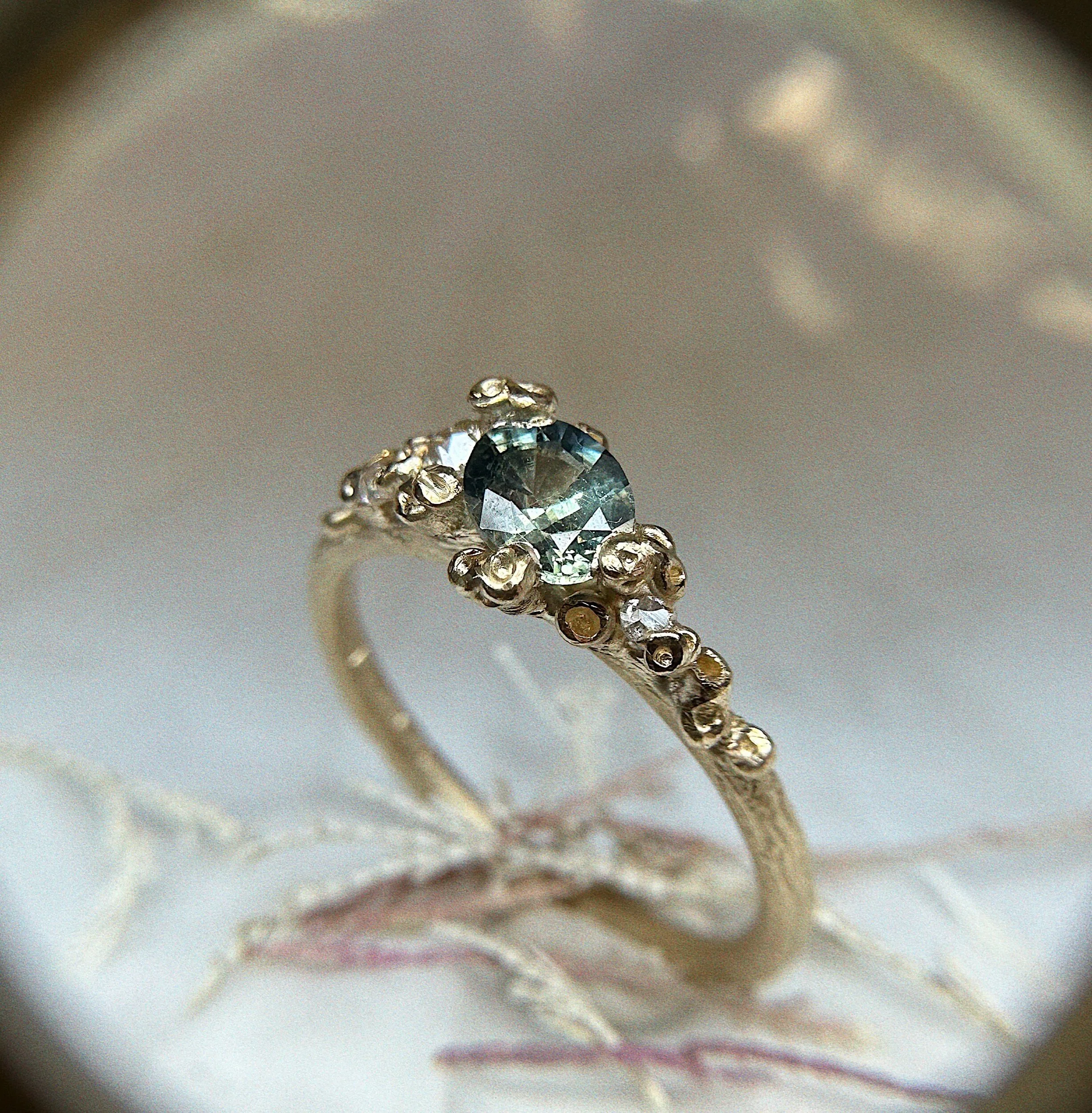 4C272A4F-7F8C-45F9-9453-208D8363F23E