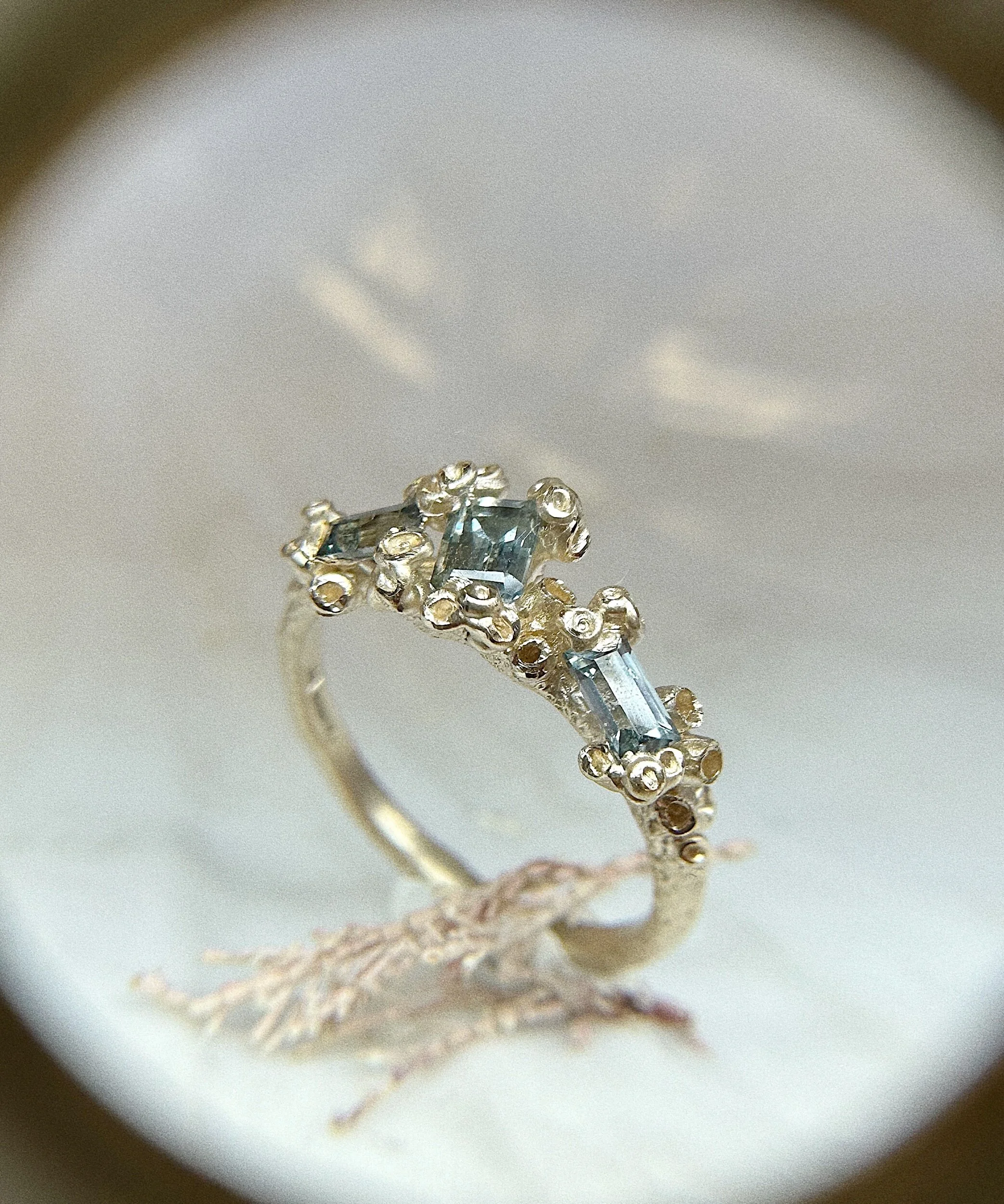 EA33DF23-2874-4ECB-A201-335208C33CB1