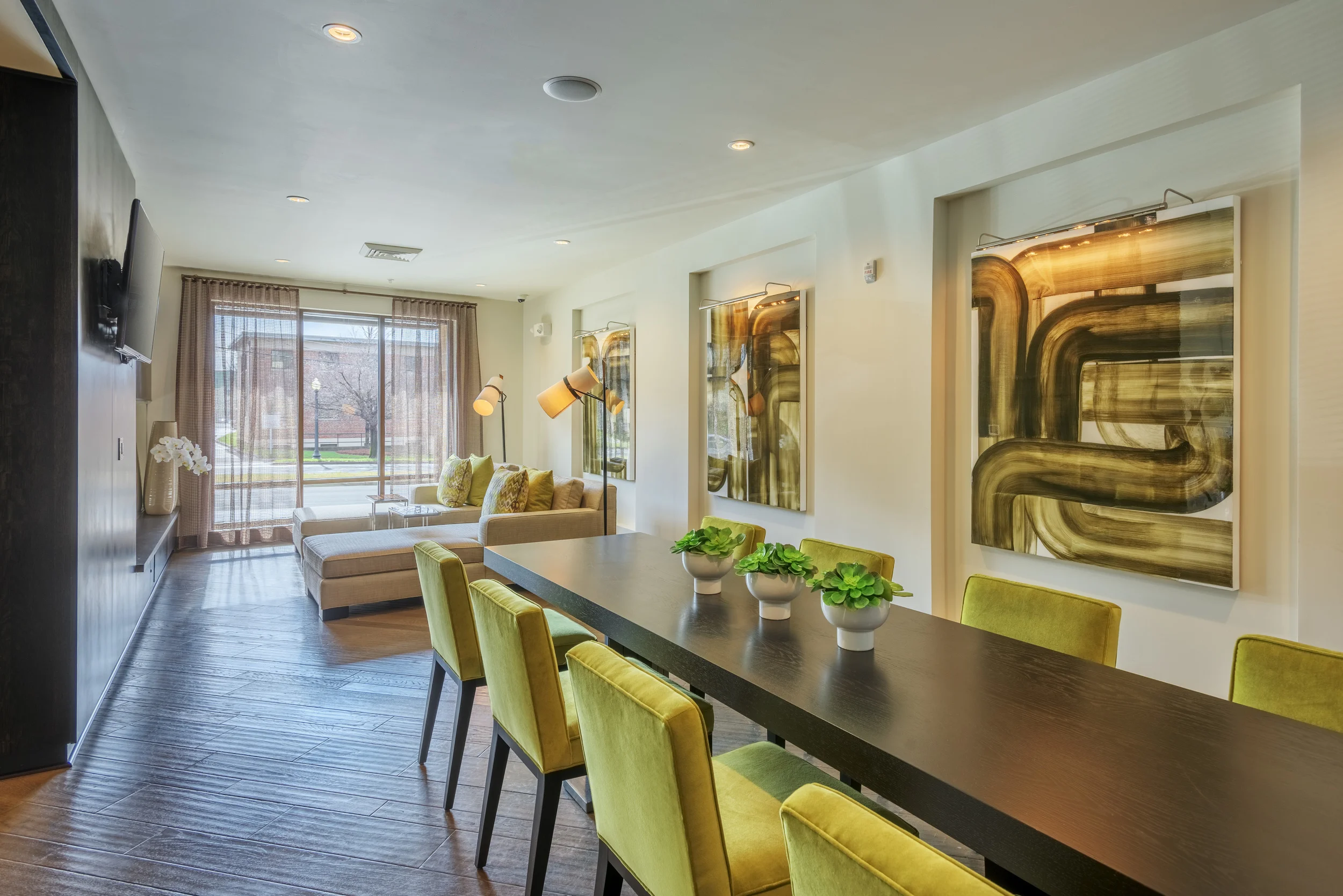 1100-south-apts-int-9771.jpg