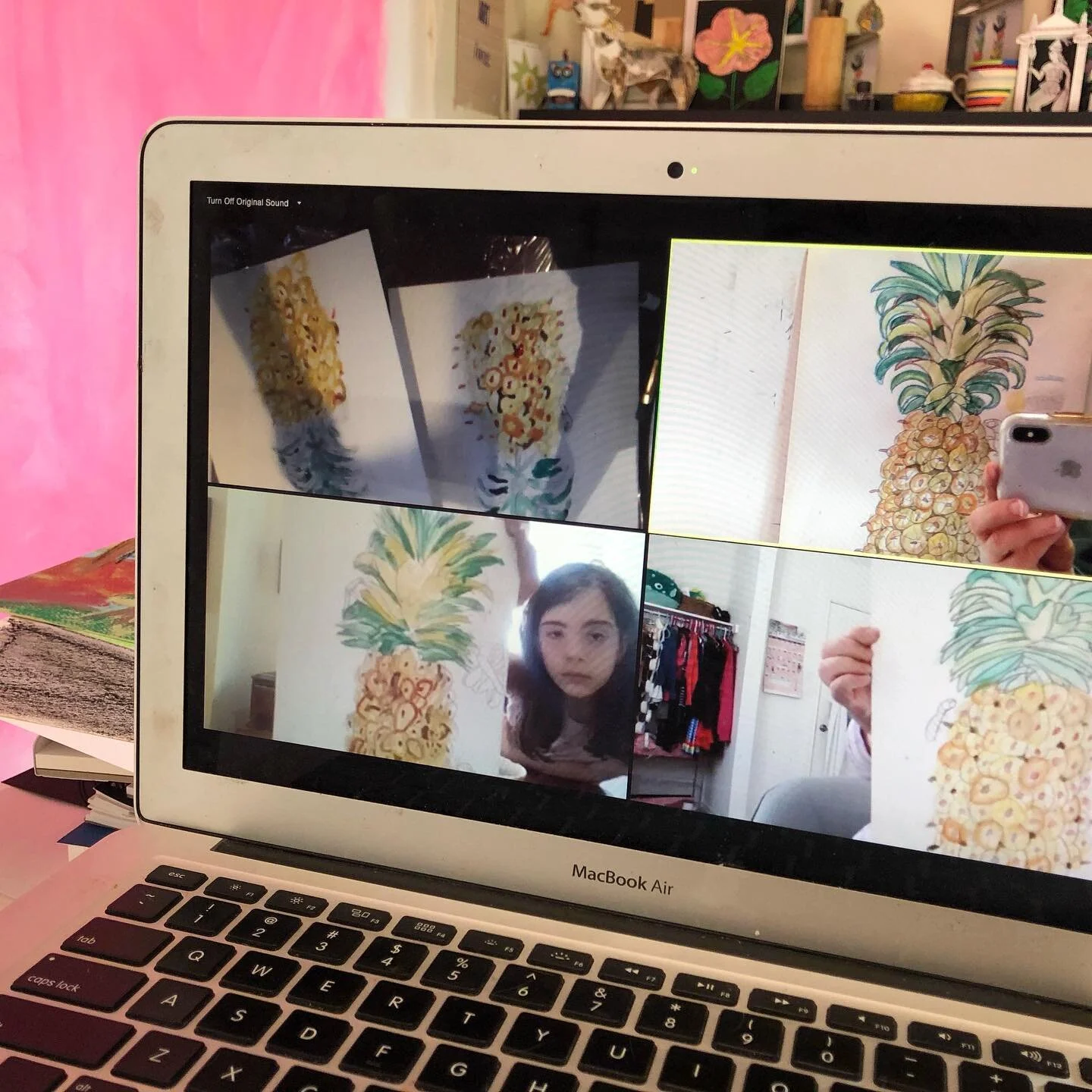 Was zooming today with great students, learning about natural history watercolours and the importance of values. 🏆🎉