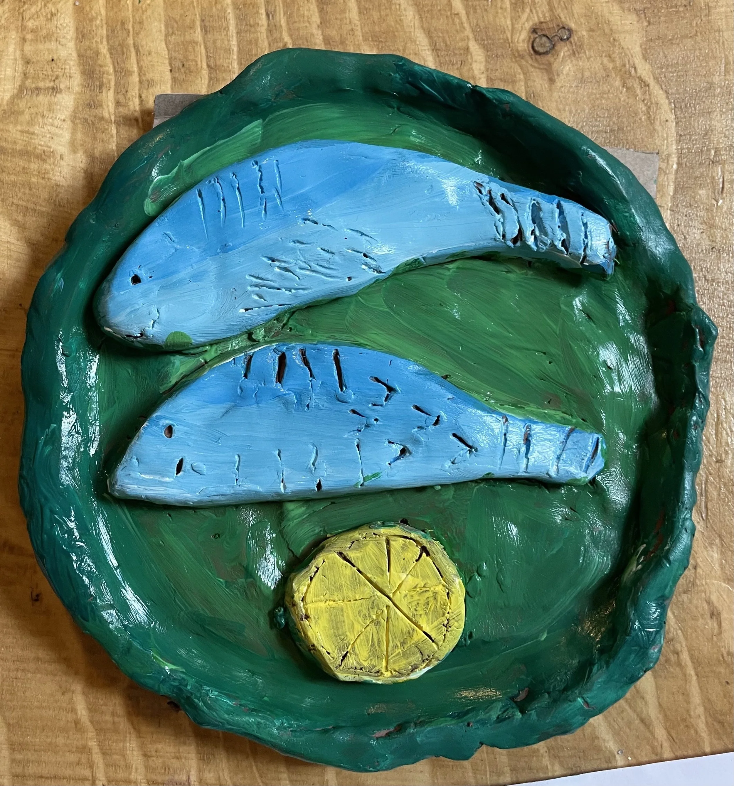 fish on plate ceramic.jpg