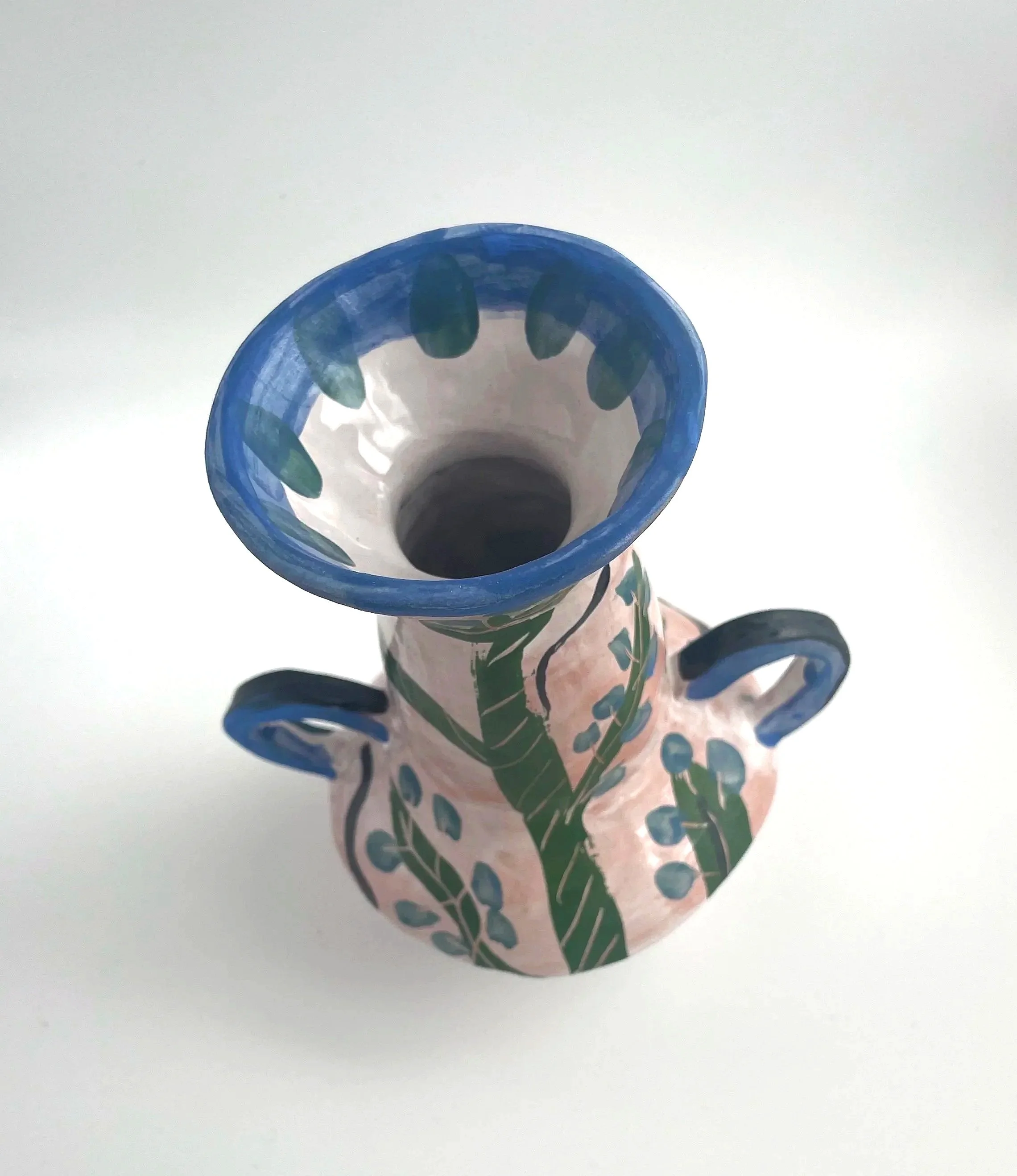 Majolica%2BVase%2Bwith%2BHandles%2Btop.jpg