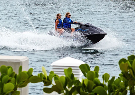 Waterstone-Activities-Watersports-59a998baeeb6e-554x392.jpg