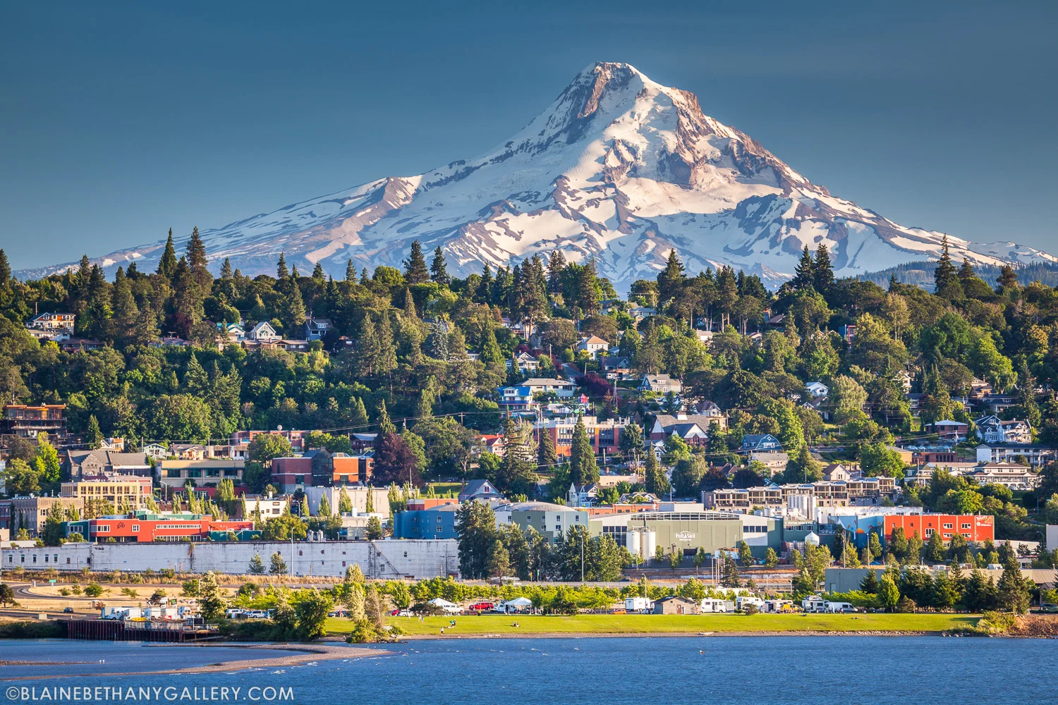 -Beautiful-Hood-River.jpg