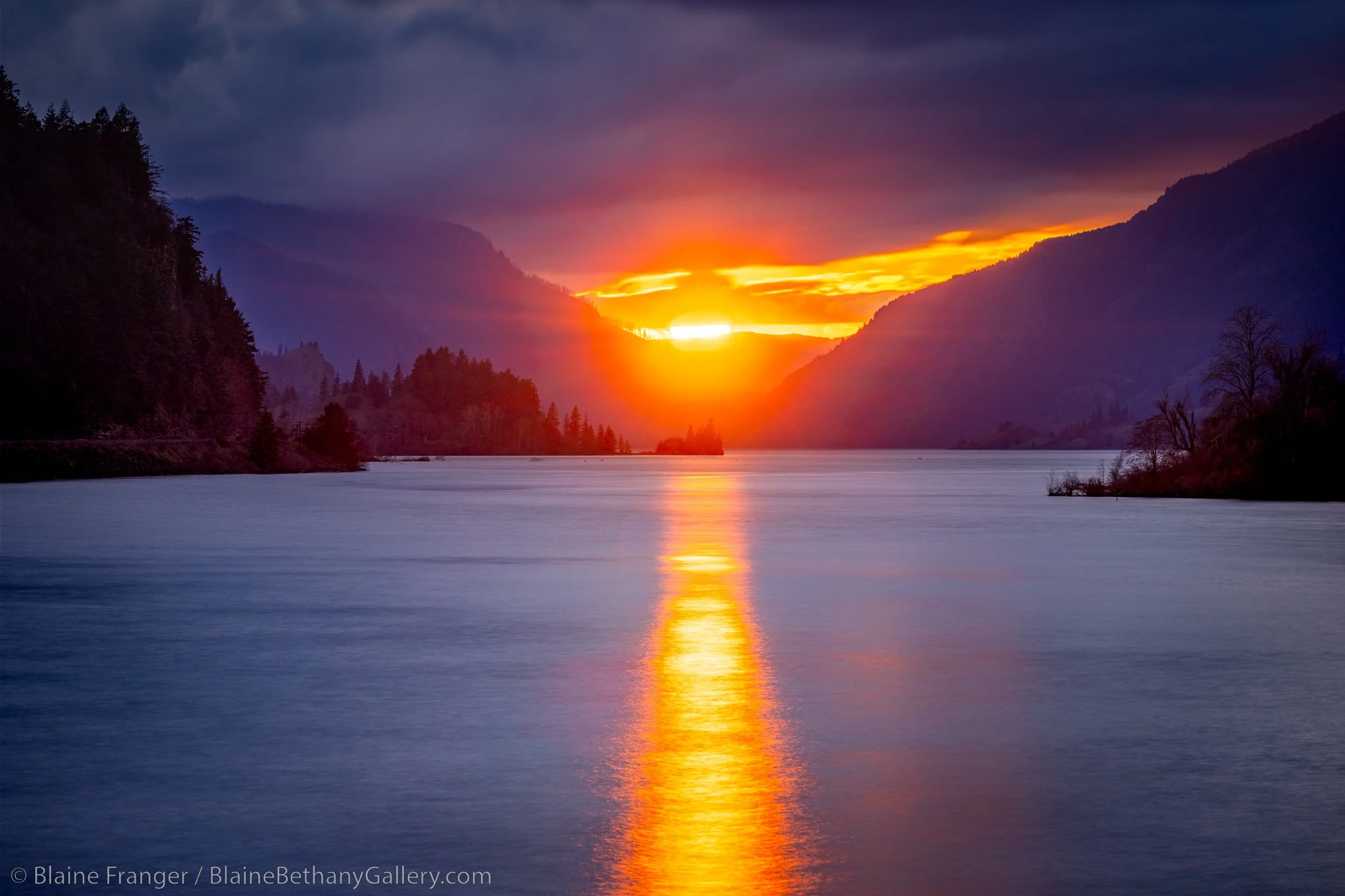 Glory-Revealed-Columbia-River-Gorge_70A6962.jpg